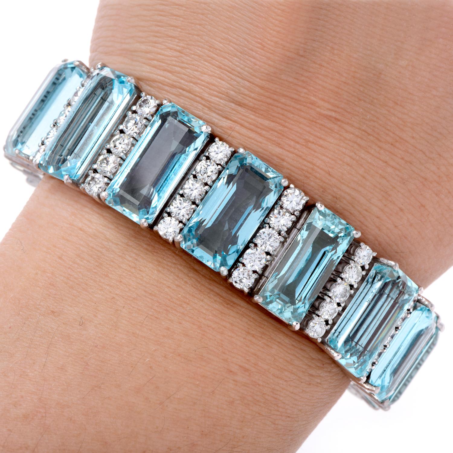 Vintage GIA 103.75 carats Aquamarine Diamond Platinum Wide Deco Link Bracelet In Excellent Condition For Sale In Miami, FL