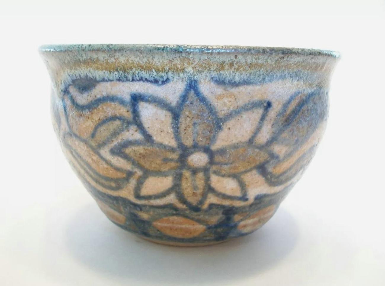 Moderno Ciotola d'epoca in Studio Pottery decorata e smaltata - Firmata - Fine XX secolo in vendita