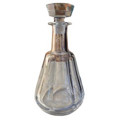 Vieille carafe/ bouteille décorative de Baccarat 1950s