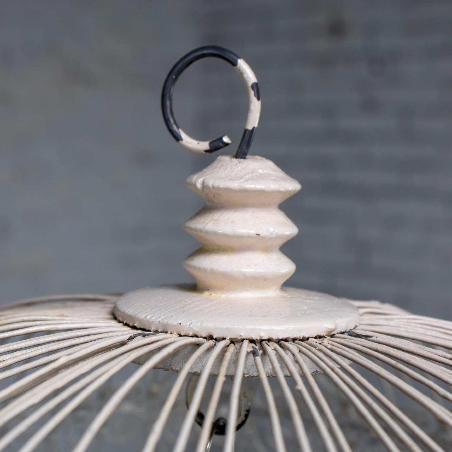 Gabbia decorativa d'epoca per uccelli Nordafricana Tunisina Francese Coloniale Bianca e Blu in vendita 1