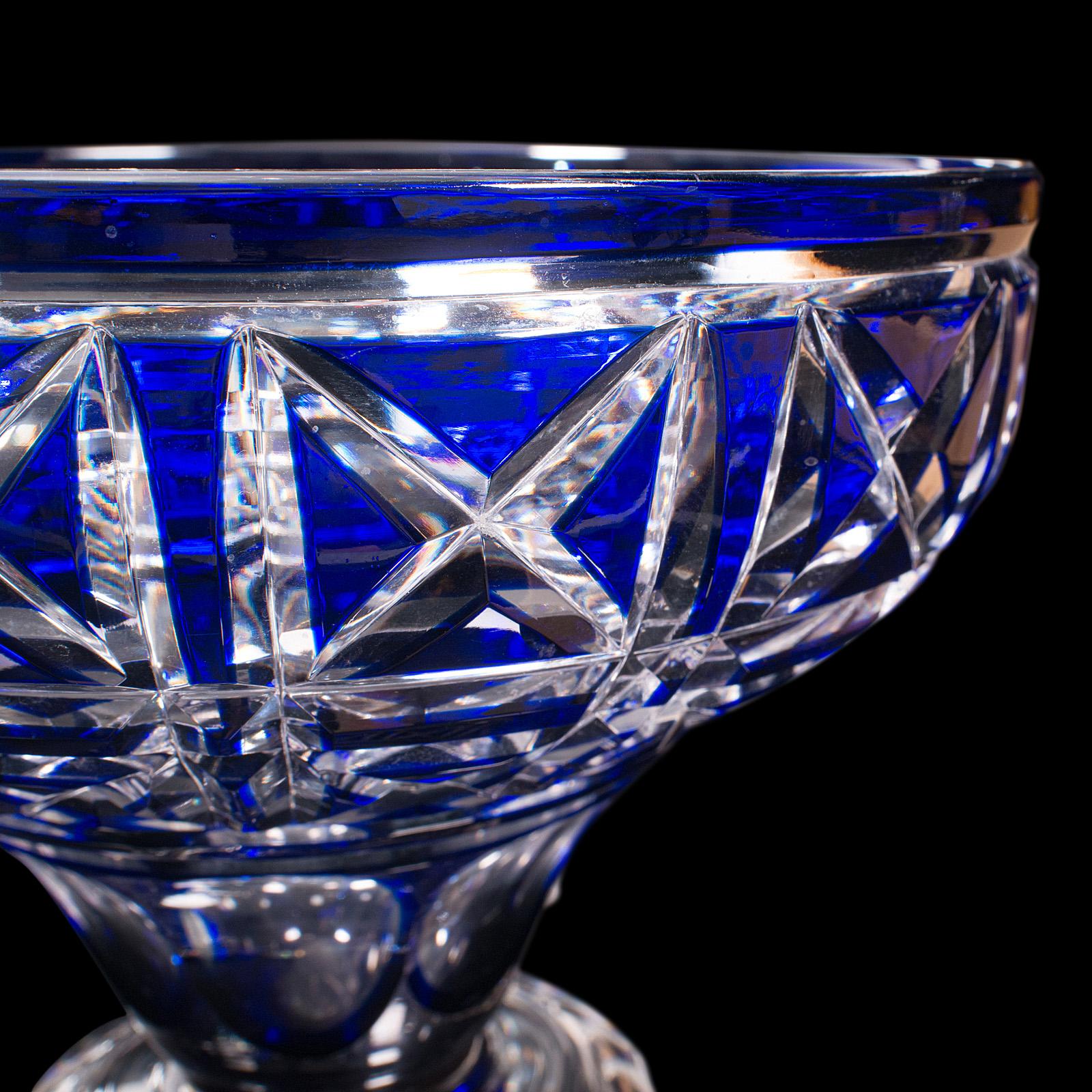 Vintage Decorative Bowl, English, Glass, Fruit Dish, Centrepiece, Circa 1930 In Good Condition For Sale In Hele, Devon, GB