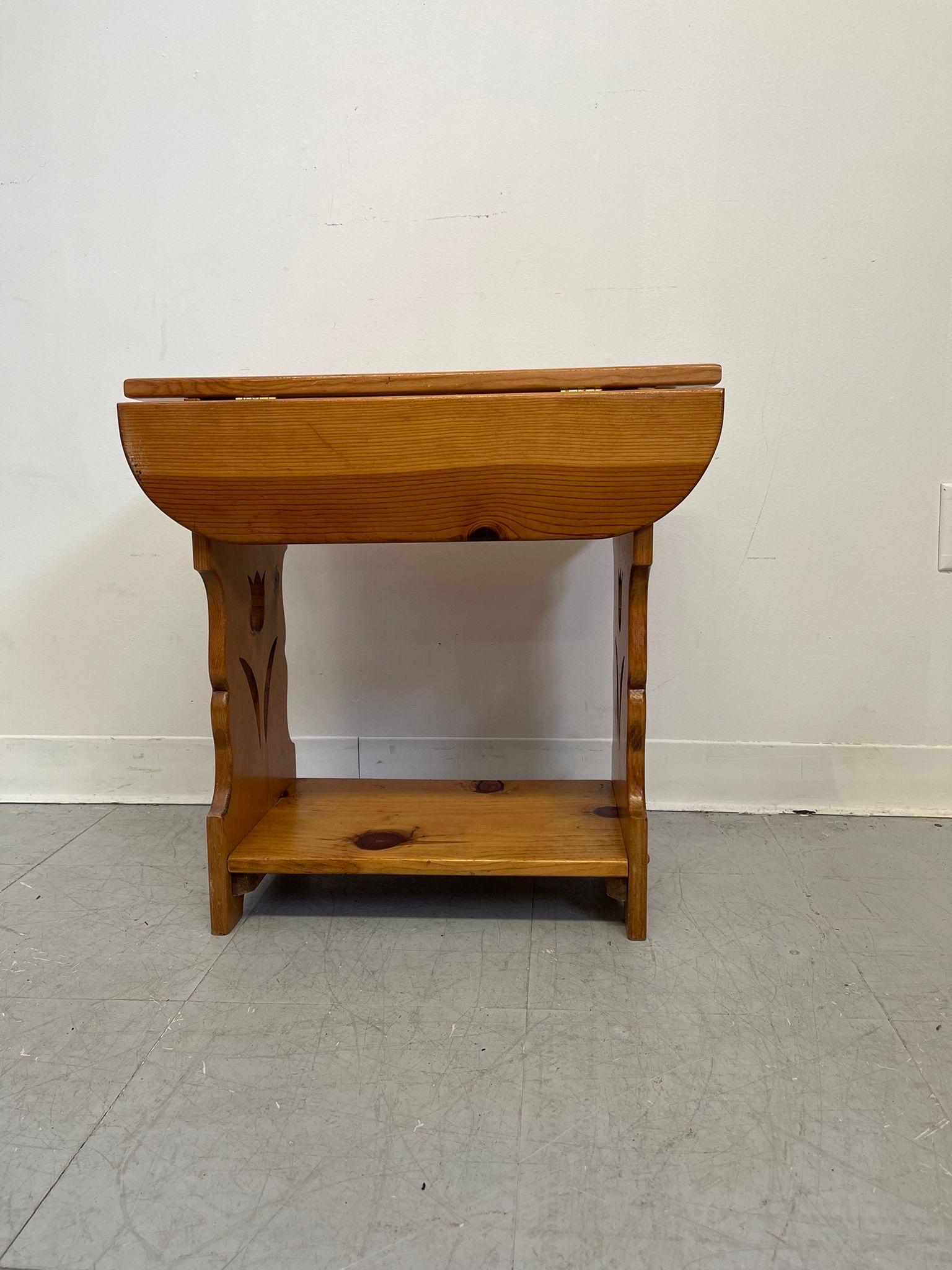 Wood Vintage Decorative Drop Leaf End Table With Carved Tulip Cutout. For Sale