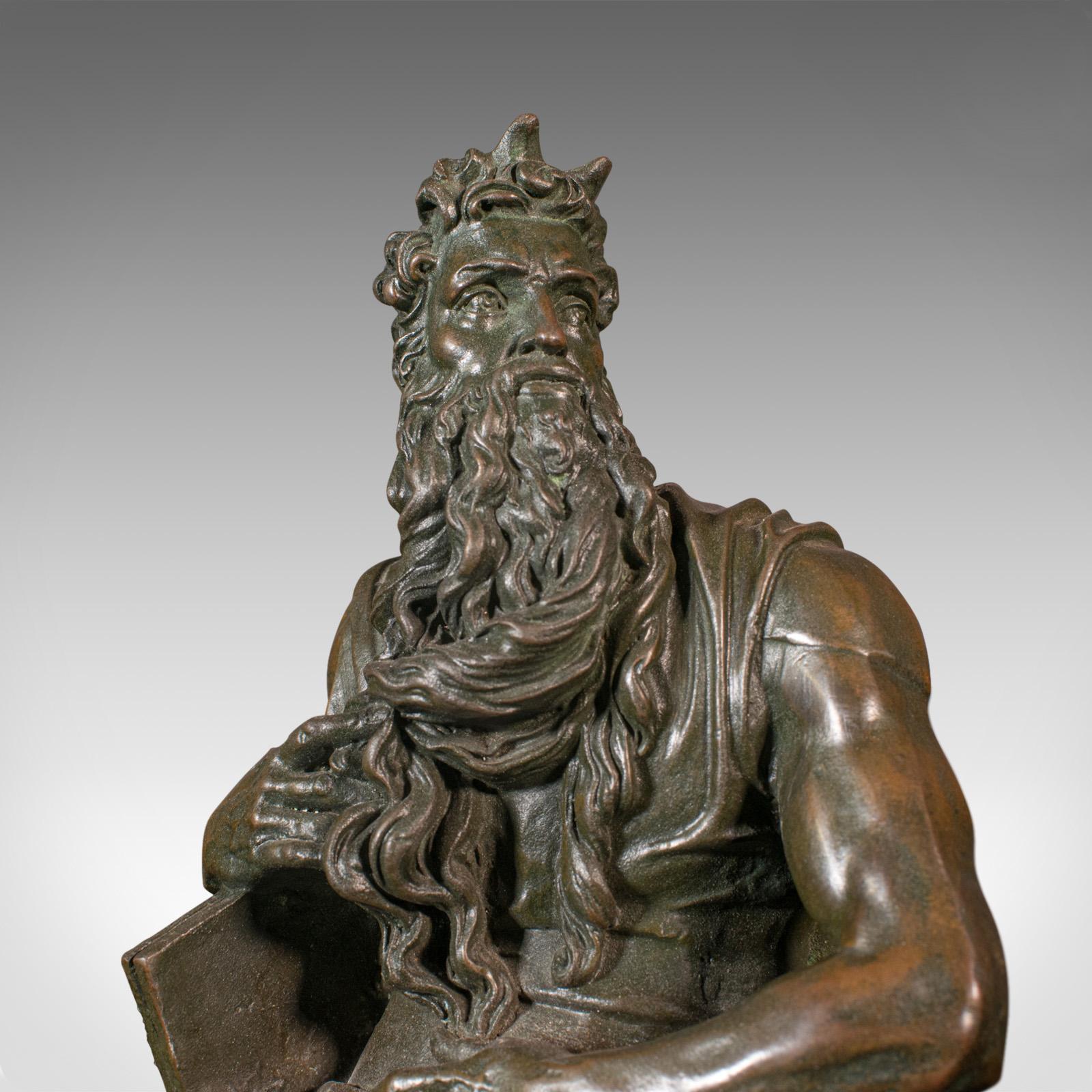 20ième siècle Statue décorative vintage de Moïse, anglaise, en bronze, d'après Michel-Ange en vente