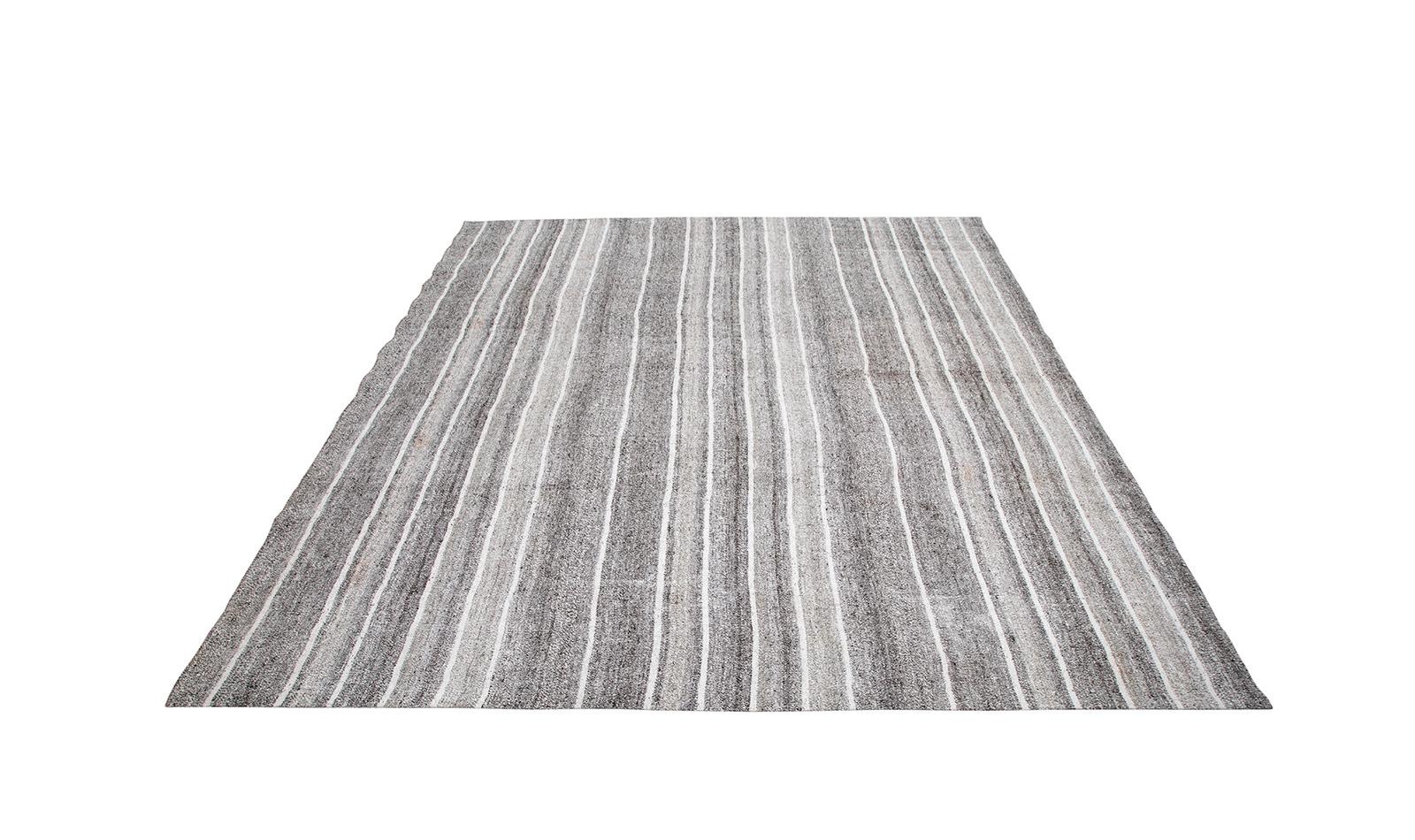 Hand-Woven Vintage Mid-Century Modern Flat-Weave Rug in Grey Tones For Sale