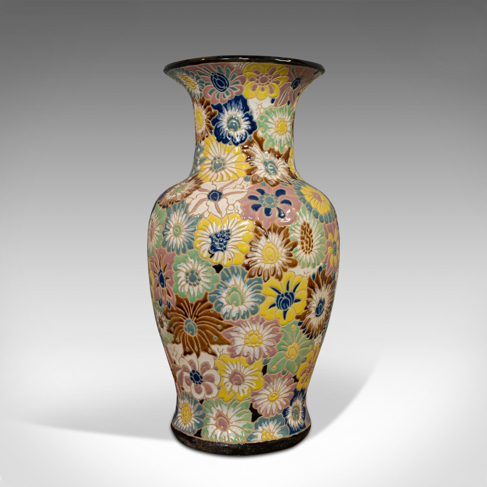 Chinese Export Vintage Decorative Flower Vase, Oriental, Ceramic, Decorative, Urn, Stick, Stand