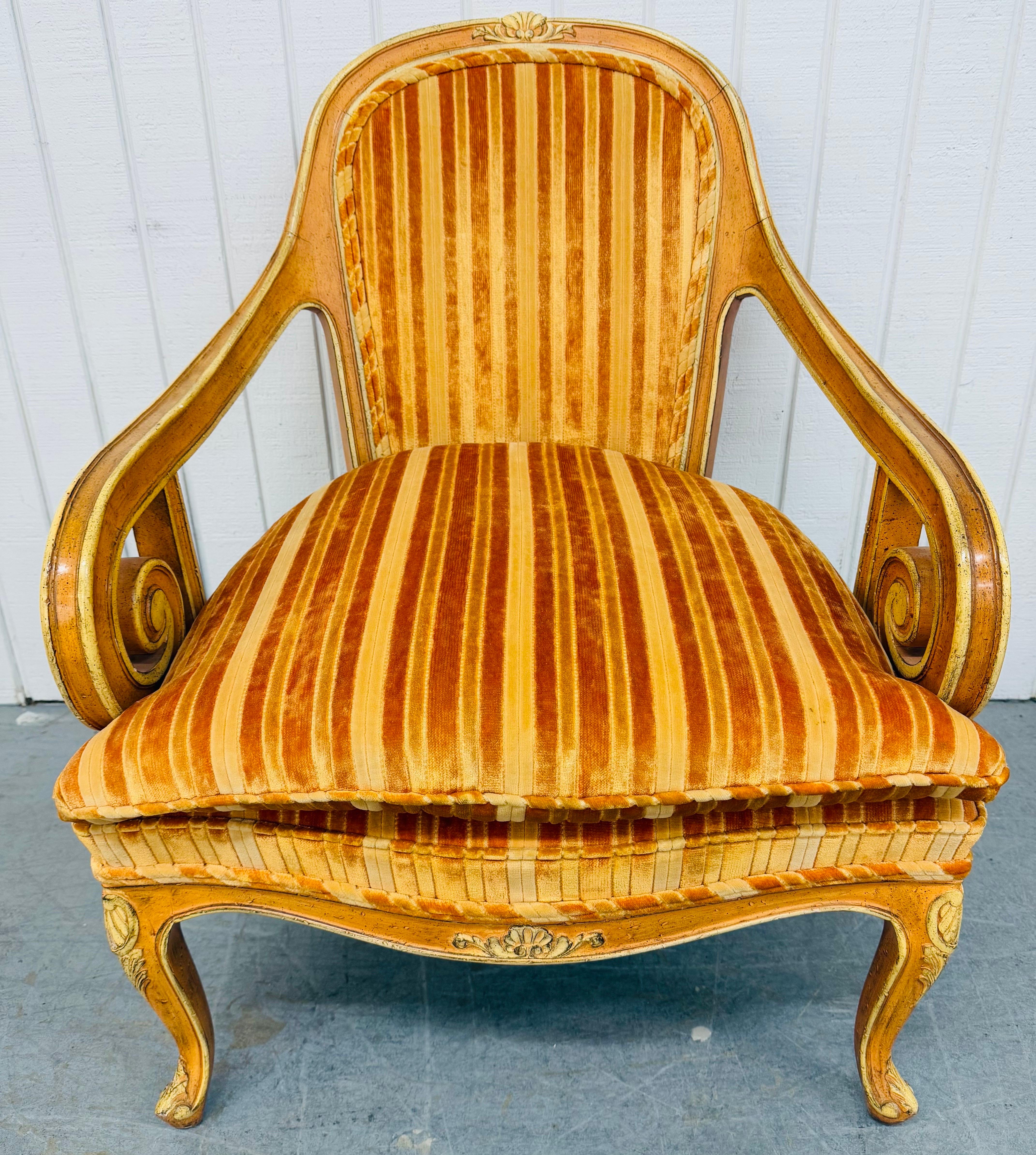 Dekorative Vintage-Sessel im französischen Stil im Vintage-Stil - 2er-Set (20. Jahrhundert) im Angebot