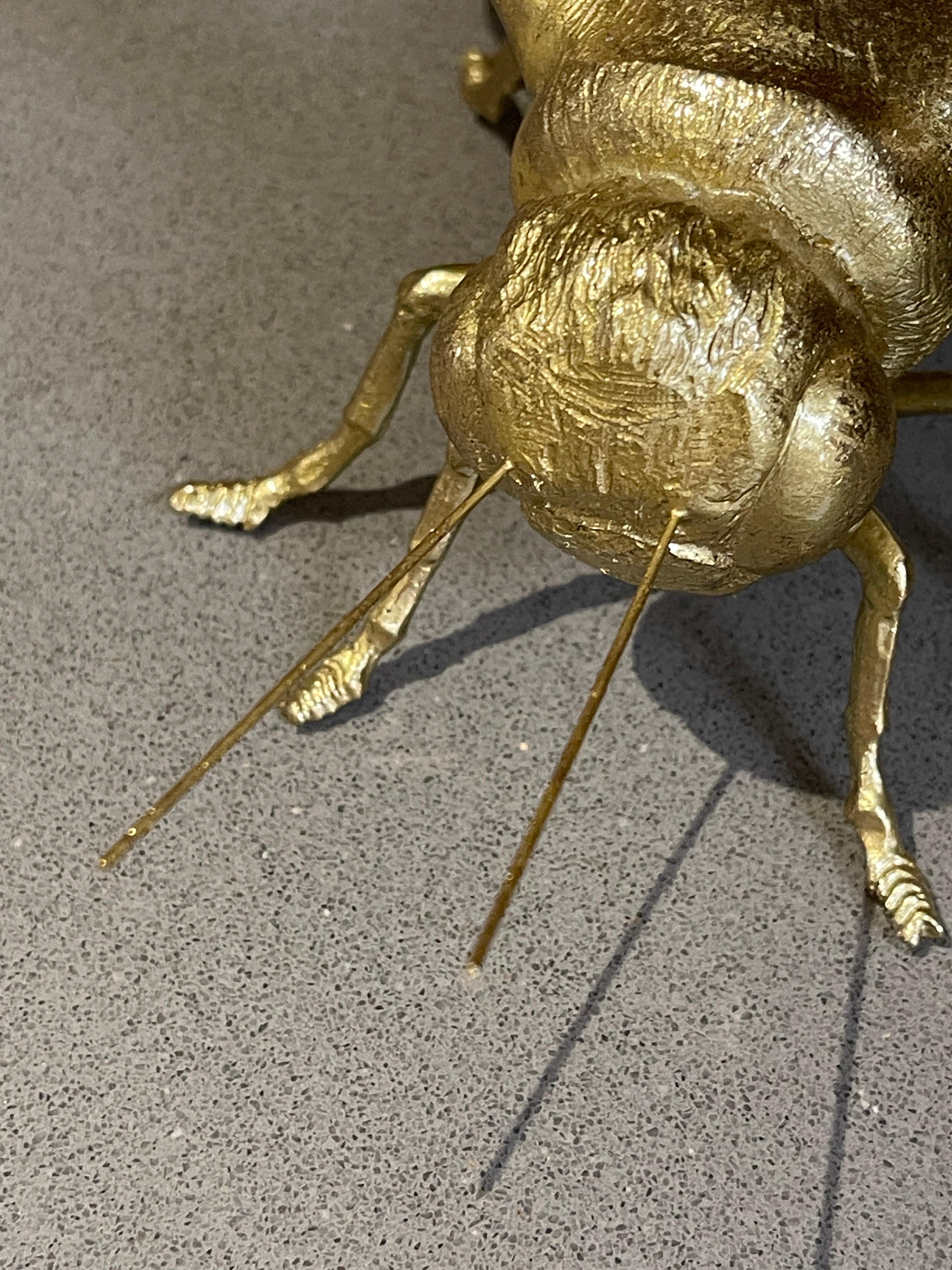Dekorative Gold Bee Ornament Bumble Bee Skulptur LUXURY ORNAMENT GOLD, Vintage  (Bronziert) im Angebot