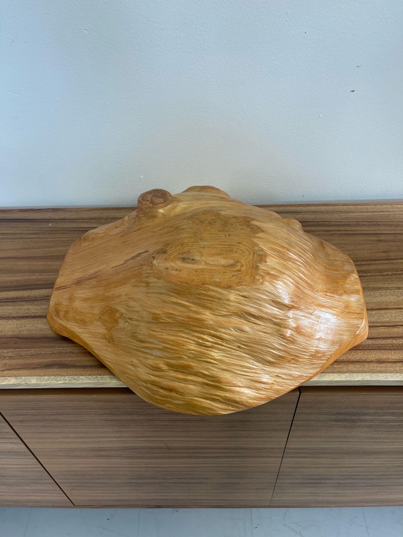 Vintage Decorative Hand Carved Organic Wooden Freedom Bowl. For Sale 2