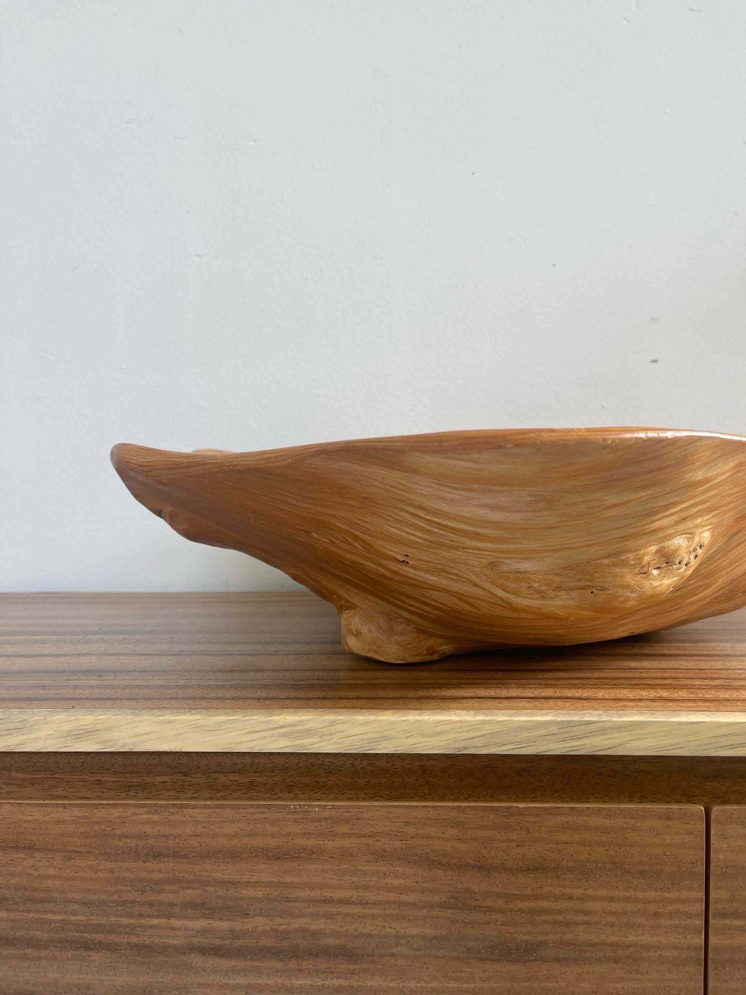 Vintage Decorative Hand Carved Organic Wooden Freedom Bowl. For Sale 4