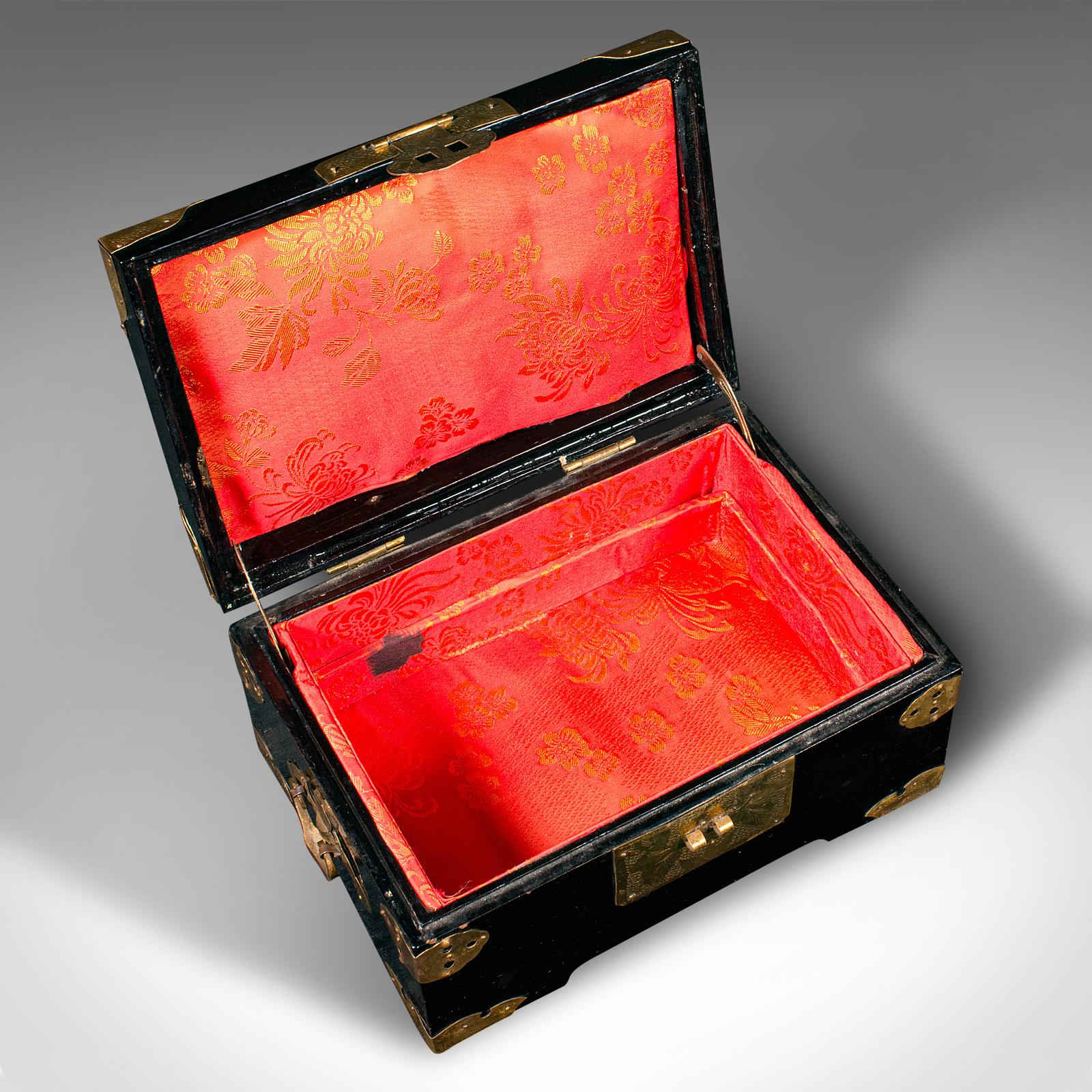 Vintage Decorative Jewellery Case, Japanese, Lacquer, Box, Art Deco, Circa 1930 For Sale 4