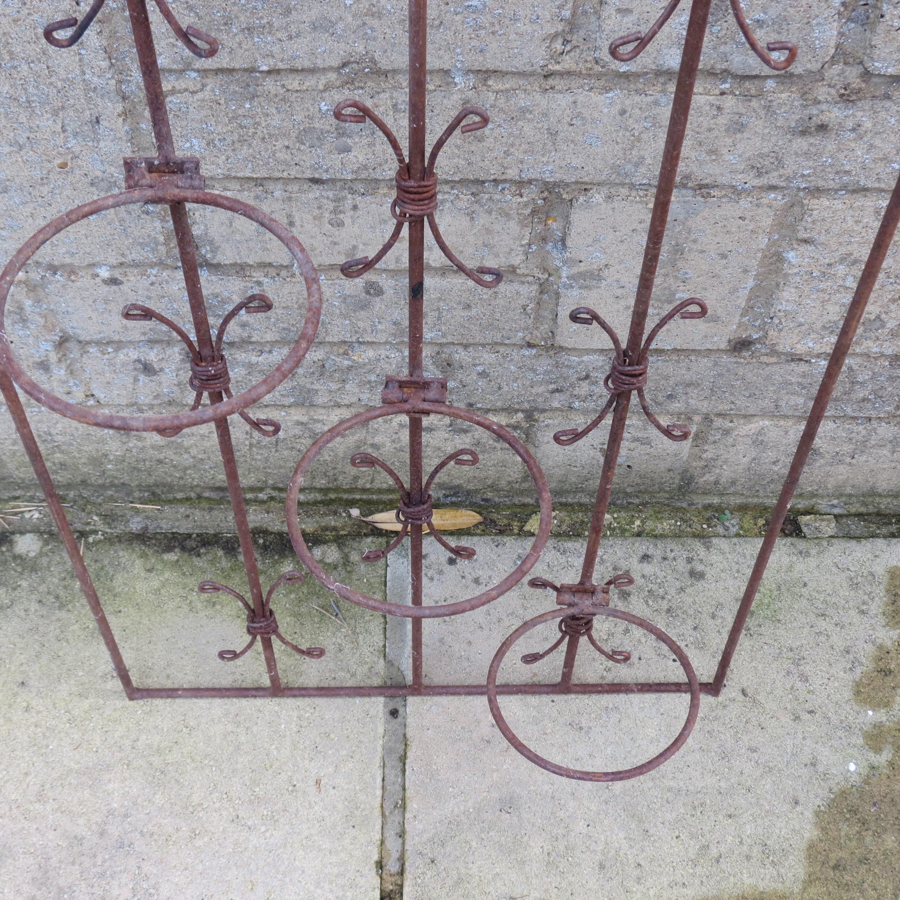 Vintage Decorative Metal Wall Hanging Planter 2 Available In Good Condition In Stow on the Wold, GB