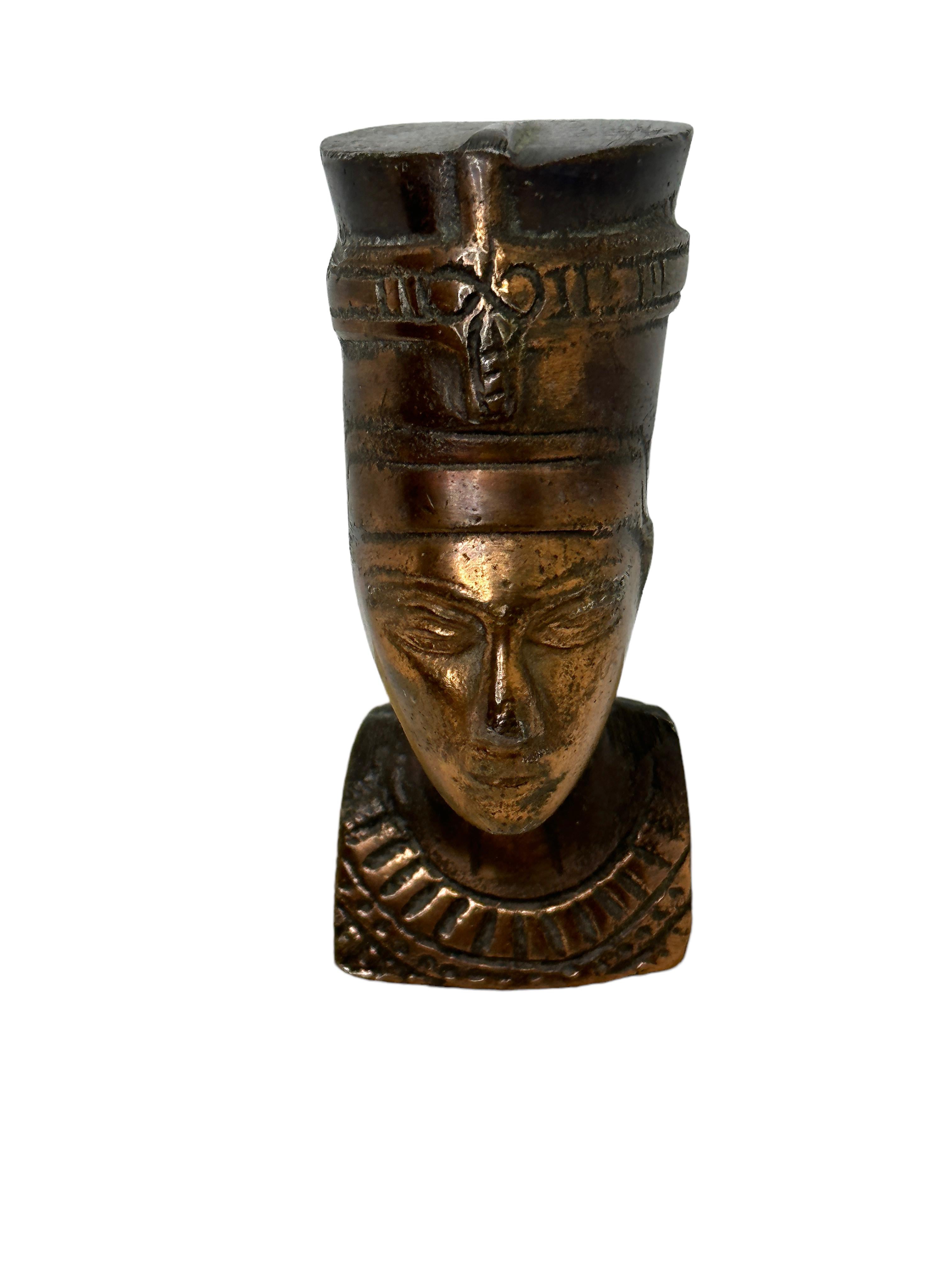 Mid-Century Modern Vintage Decorative Nefertiti Egyptian Queen Bust Statue on Marble Base For Sale