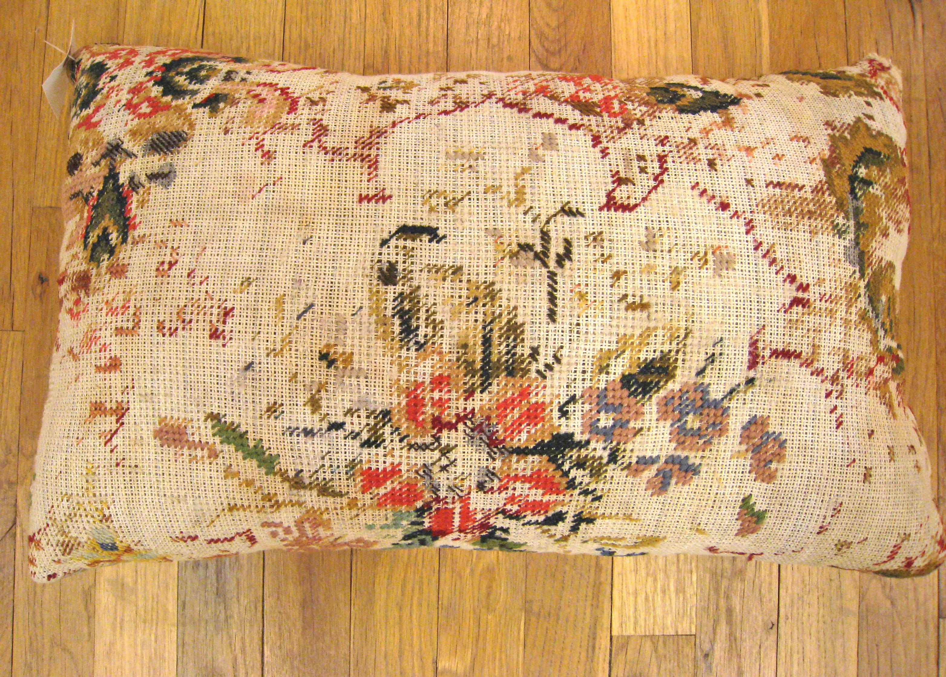 A vintage decorative square pillow, size: 20