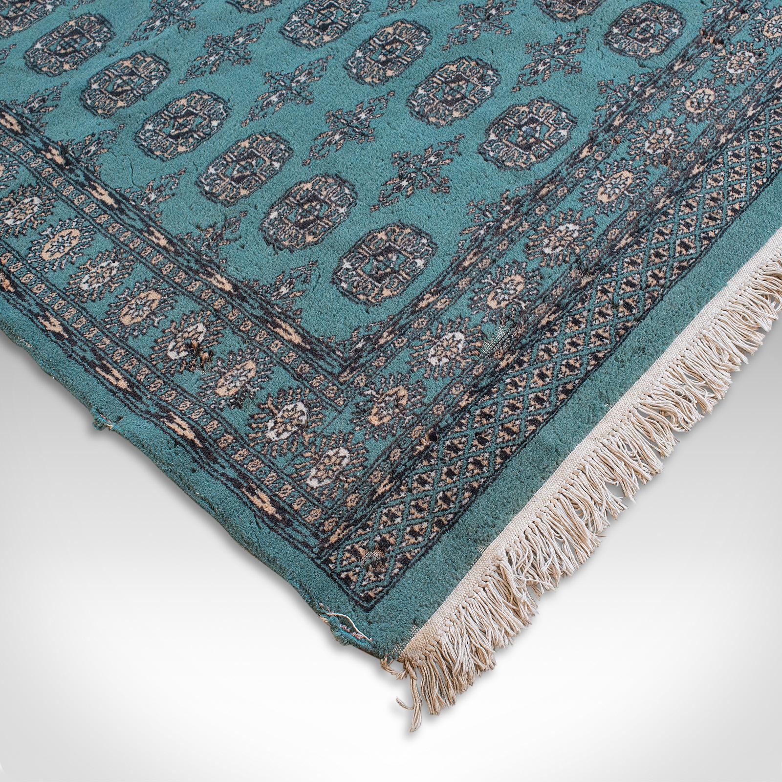 Vintage Decorative Rug, Middle Eastern, Woollen, Bokhara, Carpet, circa 1950 For Sale 4