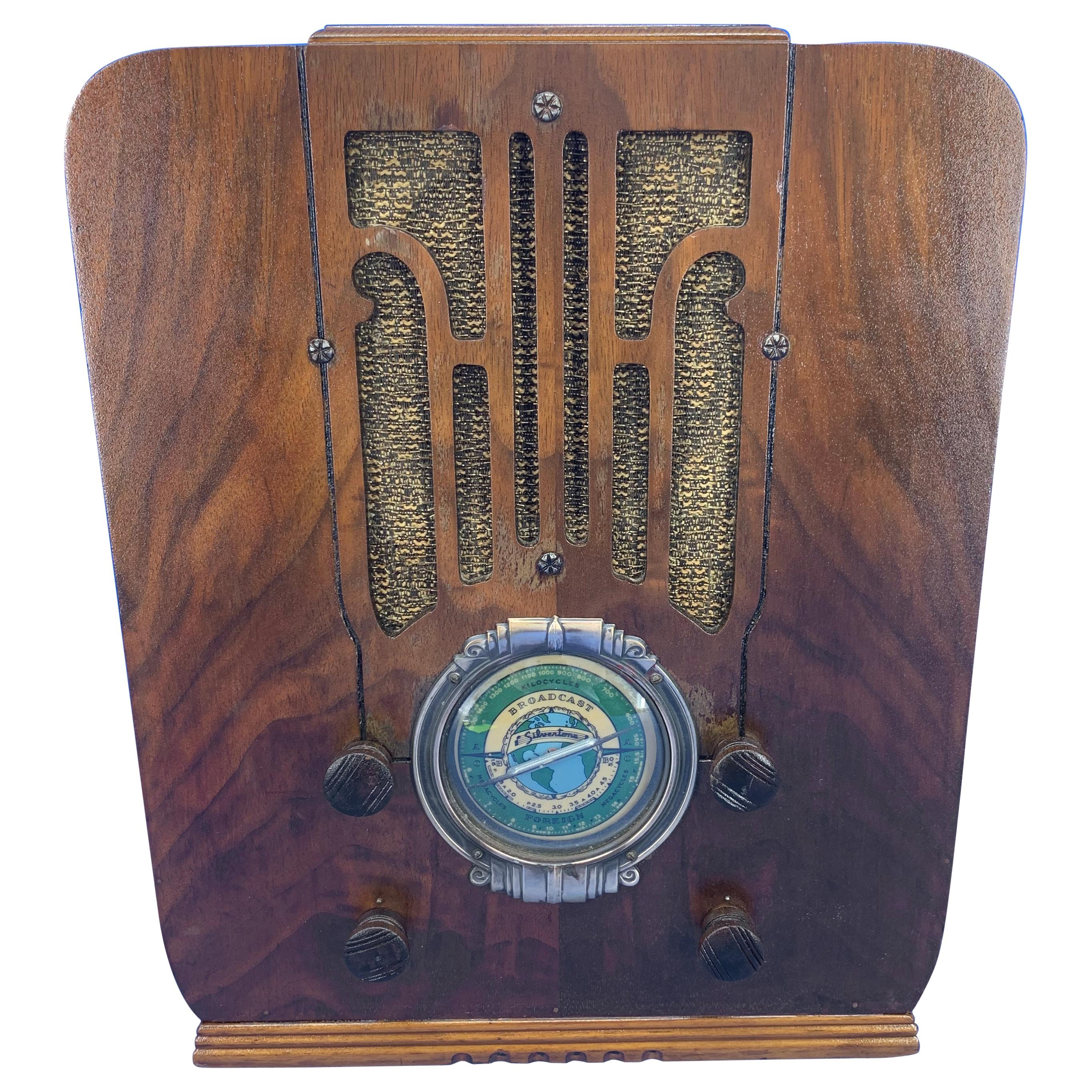 Vintage Decorative Silvertone Tabletop Radio with Plexiglass Back, Circa 1910