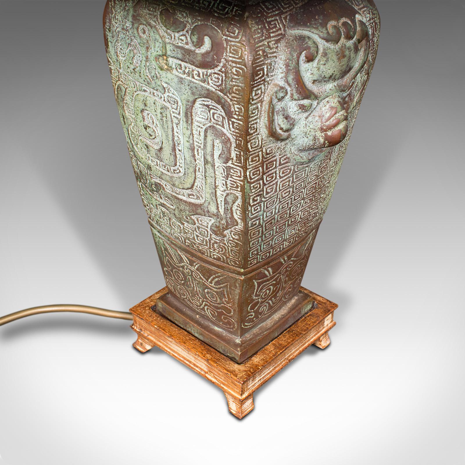 Vintage Decorative Table Lamp, Oriental, Bronze, Ornamental Light, Circa 1970 For Sale 2