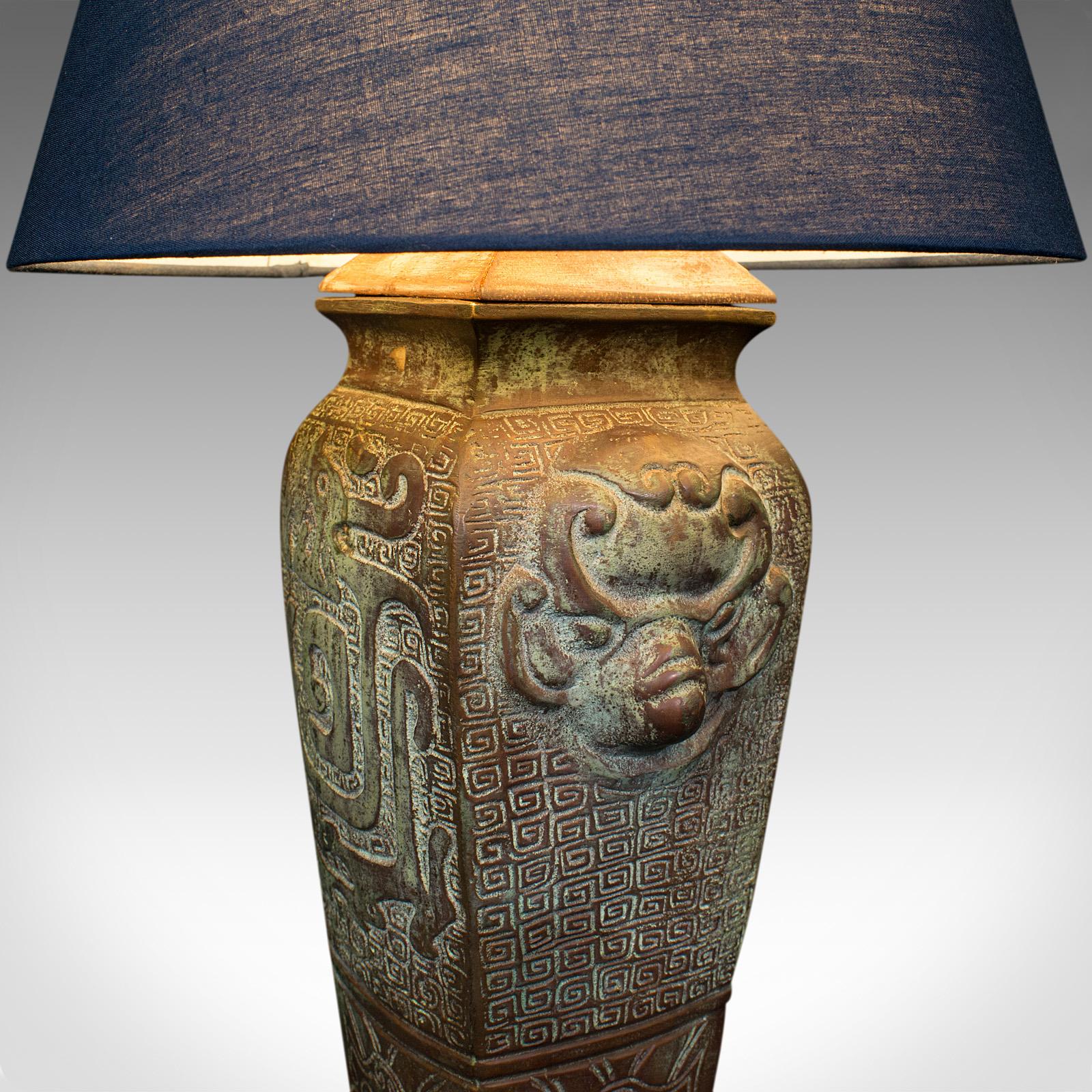 20th Century Vintage Decorative Table Lamp, Oriental, Bronze, Ornamental Light, Circa 1970 For Sale