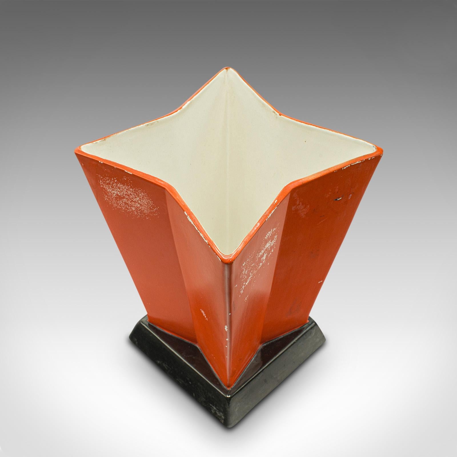 Dekorative Vintage-Vase, belgisch, Keramik, Sternform, Art déco, Imperiale Nimy im Angebot 1