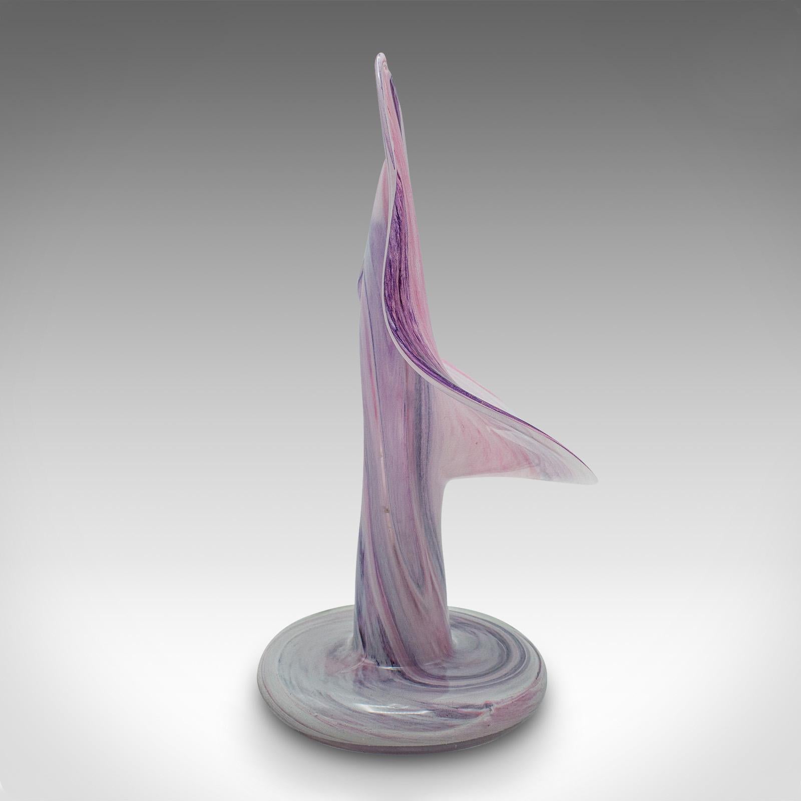Europeo Vaso decorativo d'epoca, continentale, vetro artistico, manica di pose, fine XX secolo in vendita