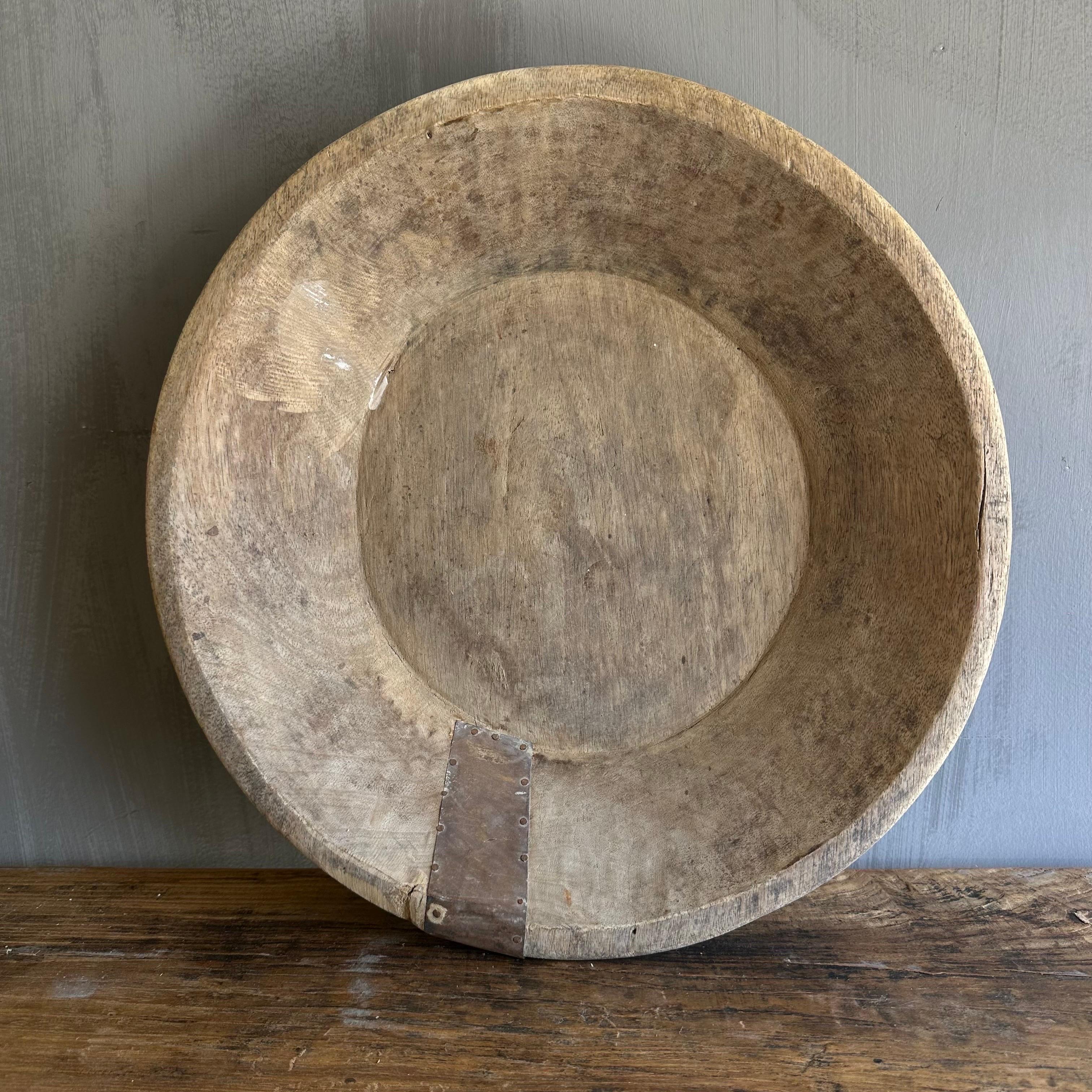 Vintage Decorative Wood Bowl For Sale 3