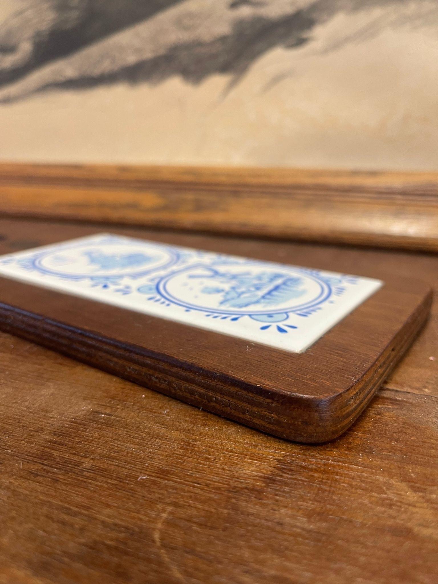 Vintage Decorative Wooden Board With Dutch Folk Delft Style Tiles. For Sale 1