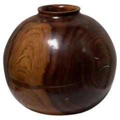 Vase décoratif vintage en bois signé Lorenzo