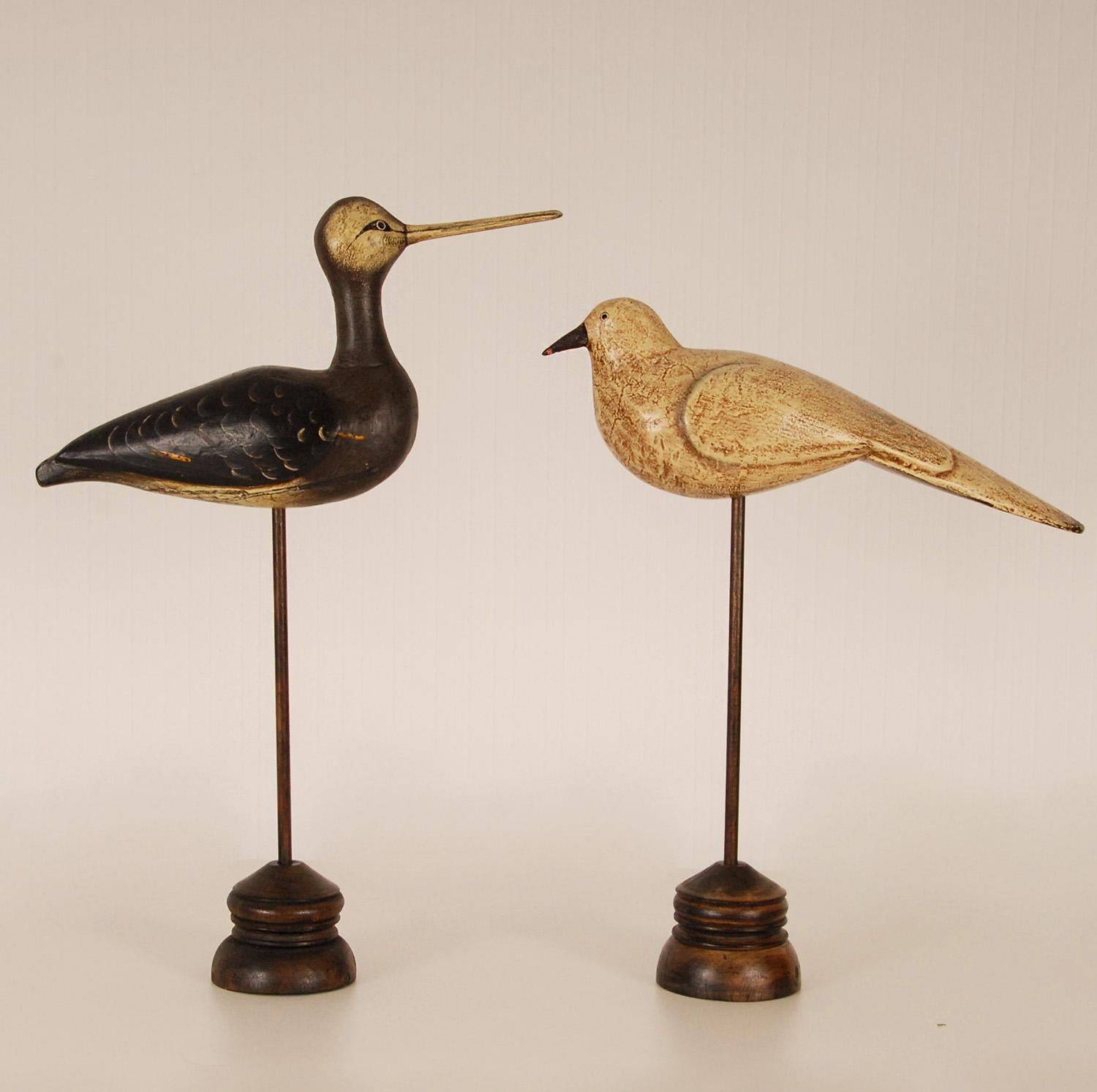 Vintage pair French hand carved Decoy birds
Depicting a shore bird and a dove
Style: Mid century, Vintage, Antique
Both birds are on a wooden stand and hand painted in fabulous colours
Origin France 1950s
Condition : Good
Highly decorative in