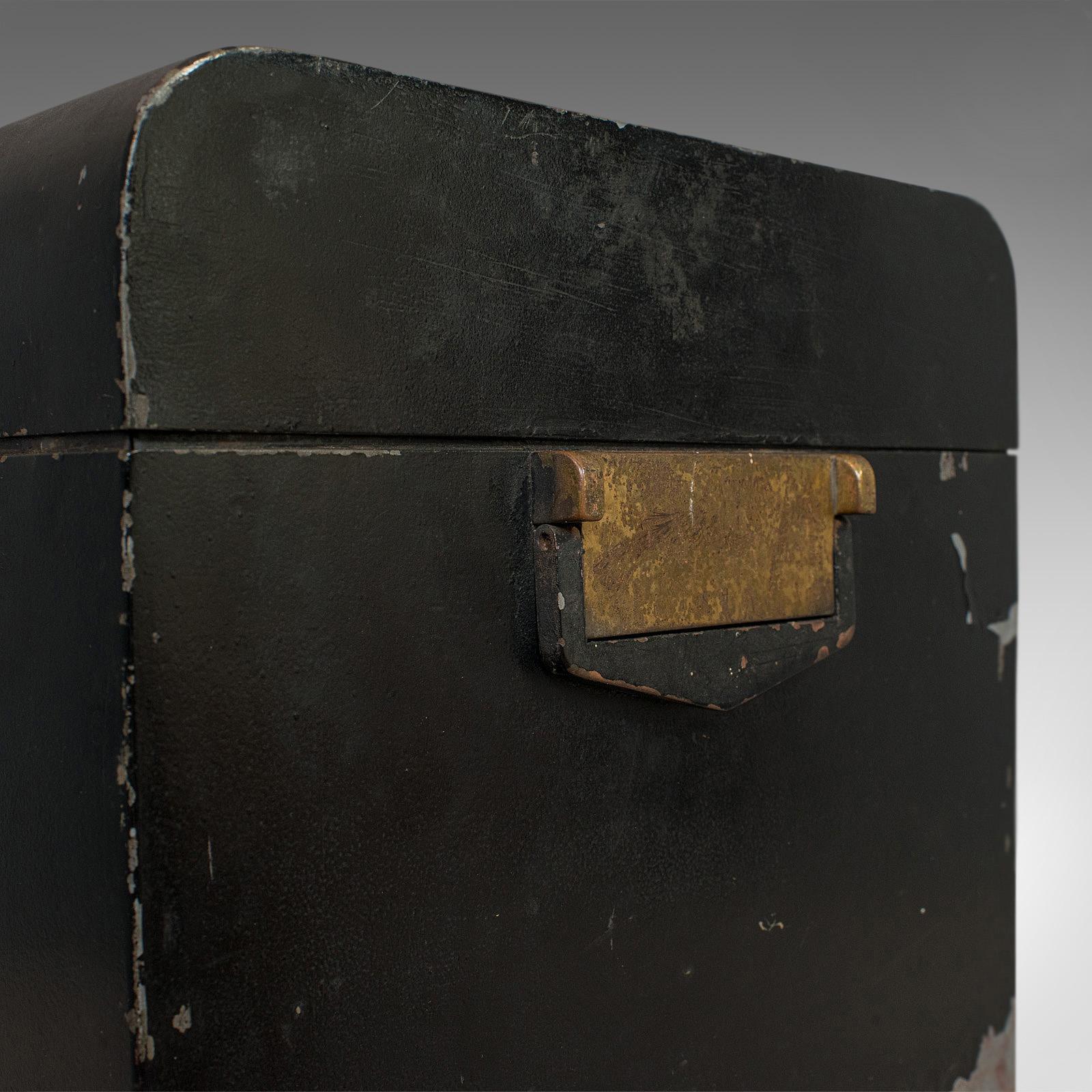 Caja de Escritura Vintage, Inglés, Art Deco, Hierro, Documento, Depósito, Cofre, circa 1930 en venta 6