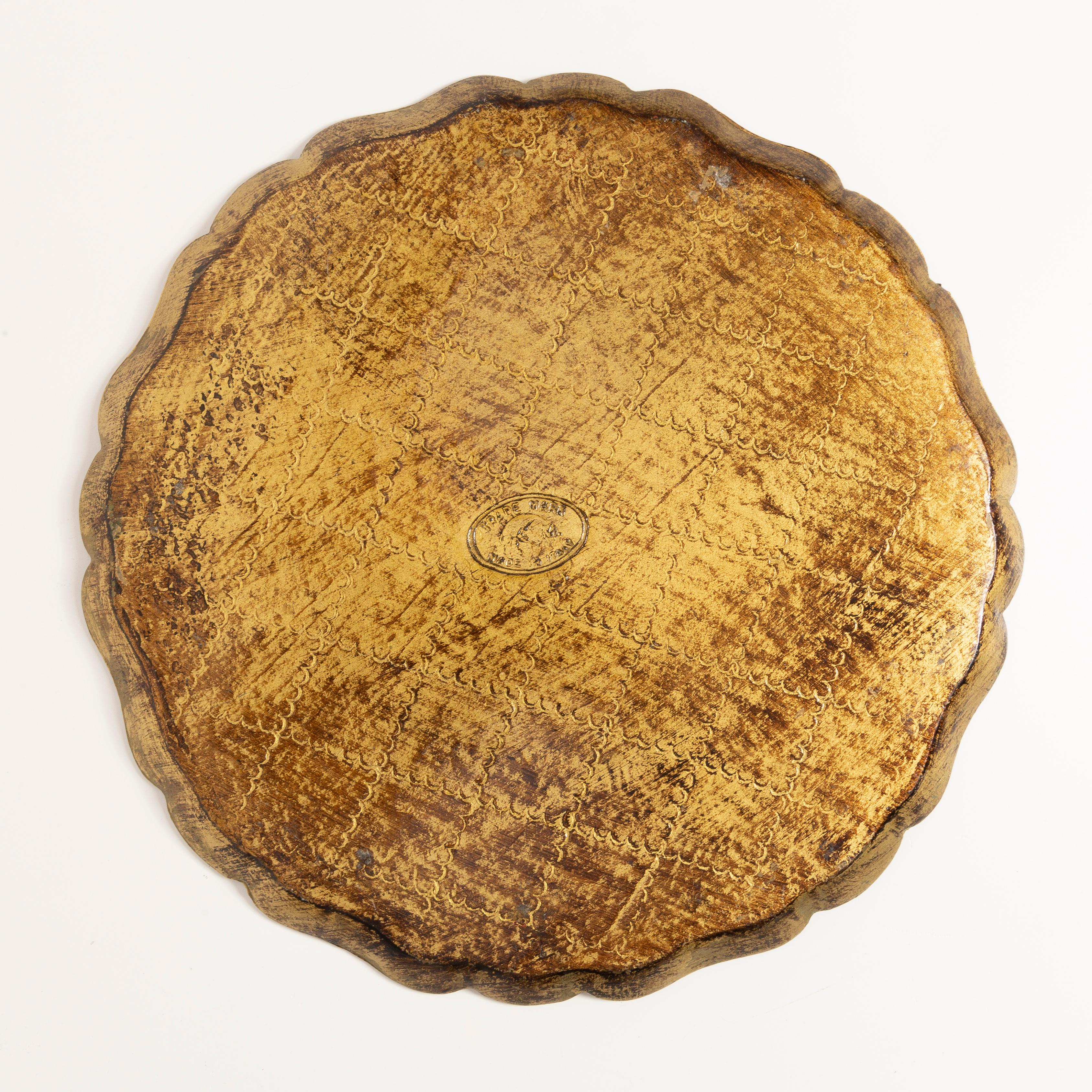 Vintage Deep Red Decorative Wood Plate, Italy, 1960s In Good Condition For Sale In 05-080 Hornowek, PL