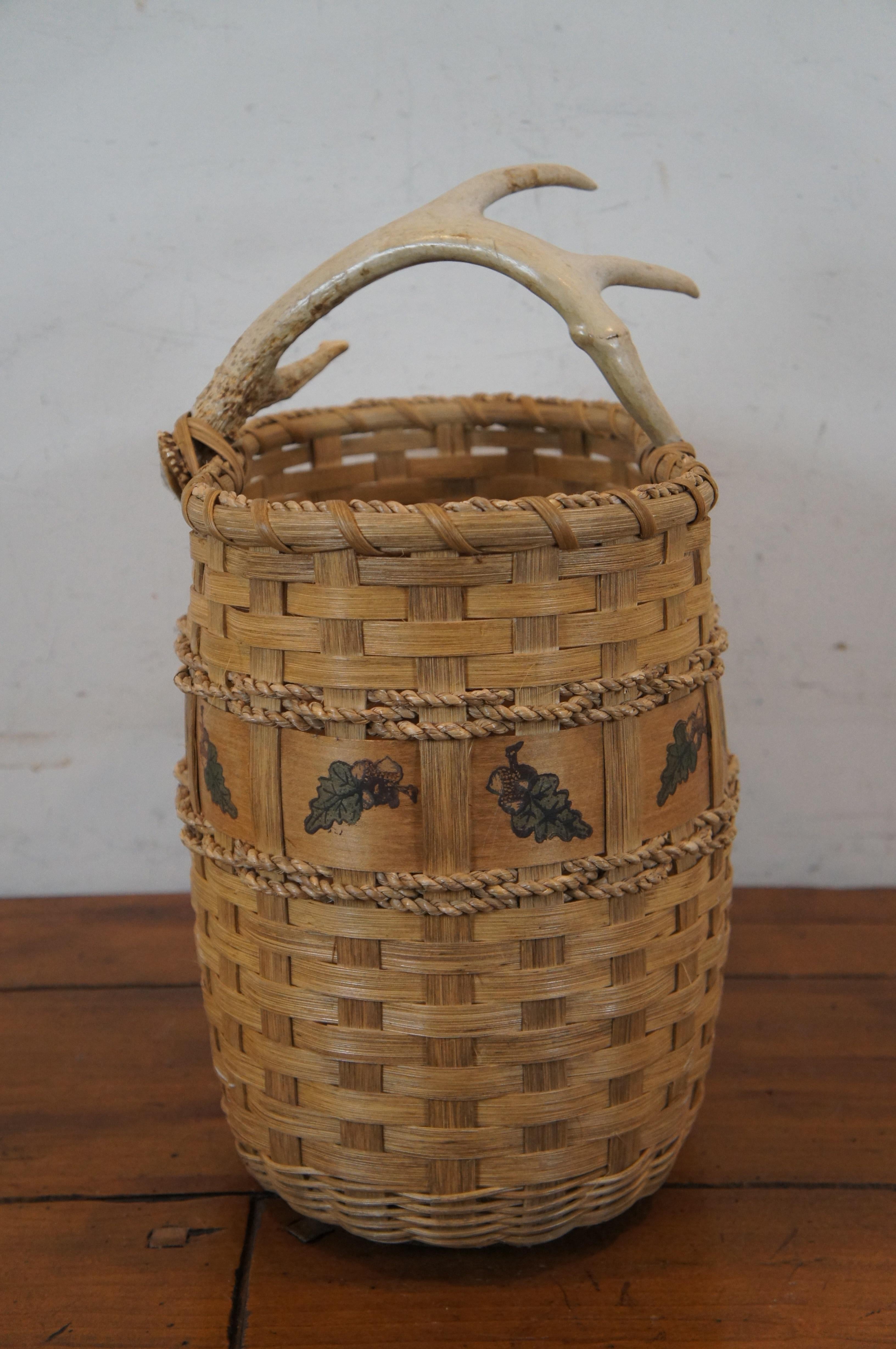 wicker basket scalloped liner