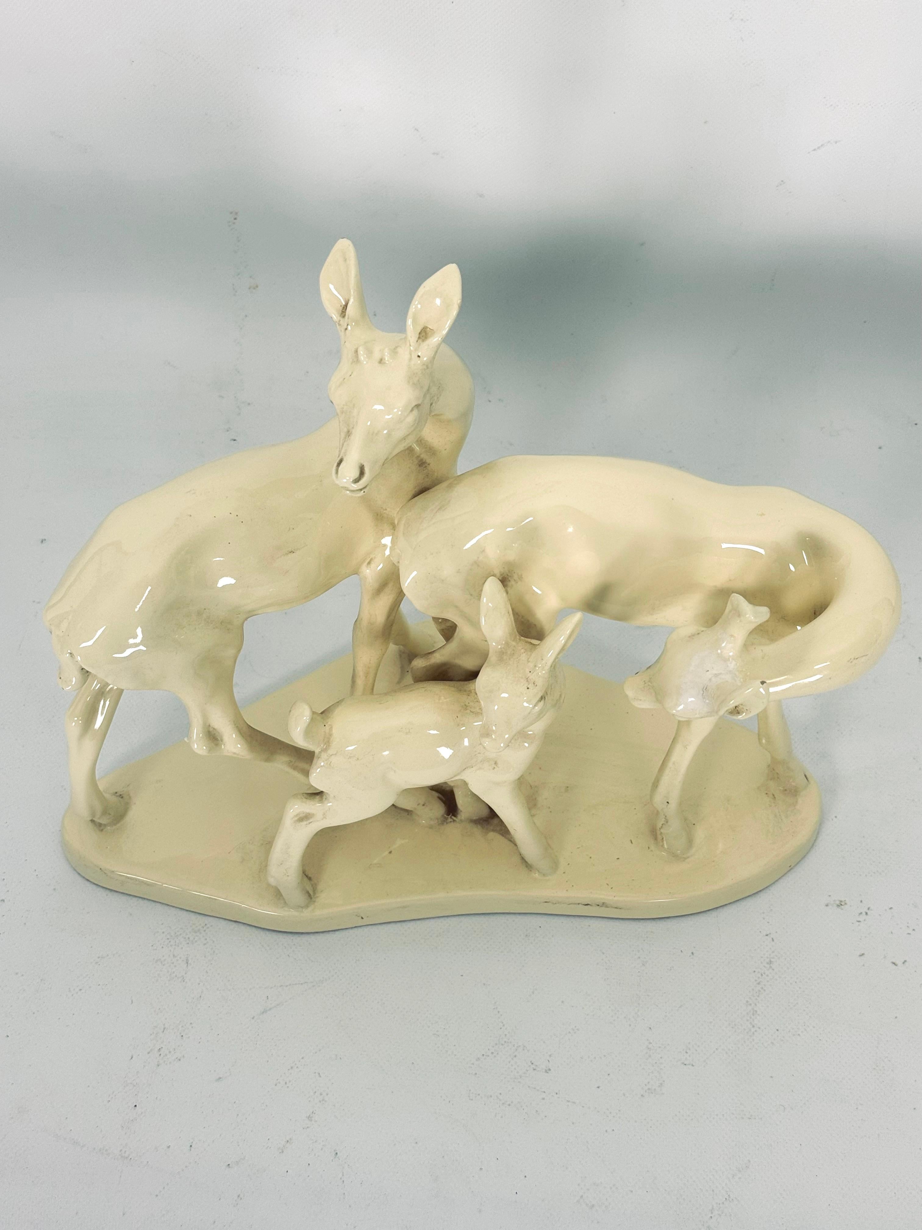 Vintage deer family sculpture in ceramic. Italy 1950s For Sale 5