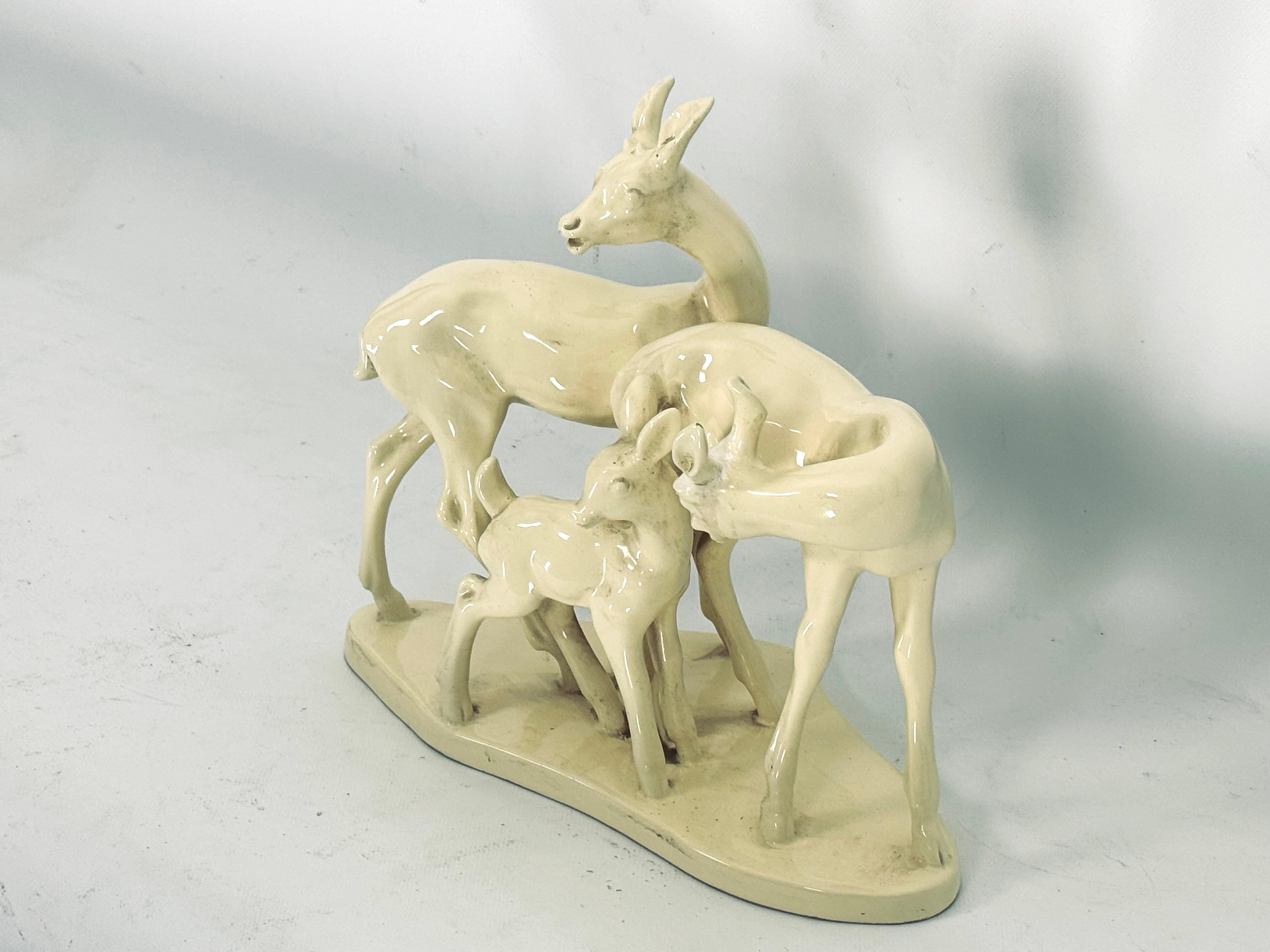 Italian Vintage deer family sculpture in ceramic. Italy 1950s For Sale