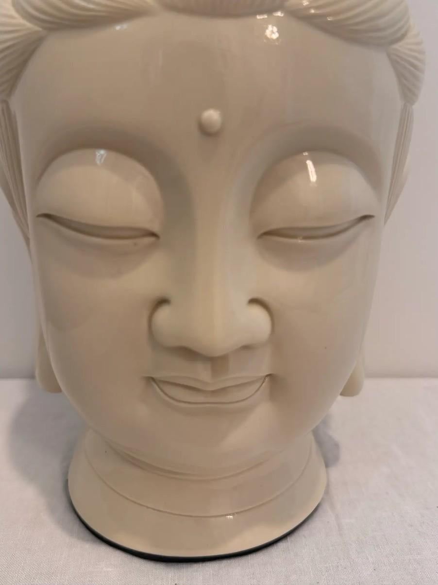 Autre Vintage Dehua Blanc de Chine Buste Guanyin, Porcelaine émaillée à l'ivoire en vente