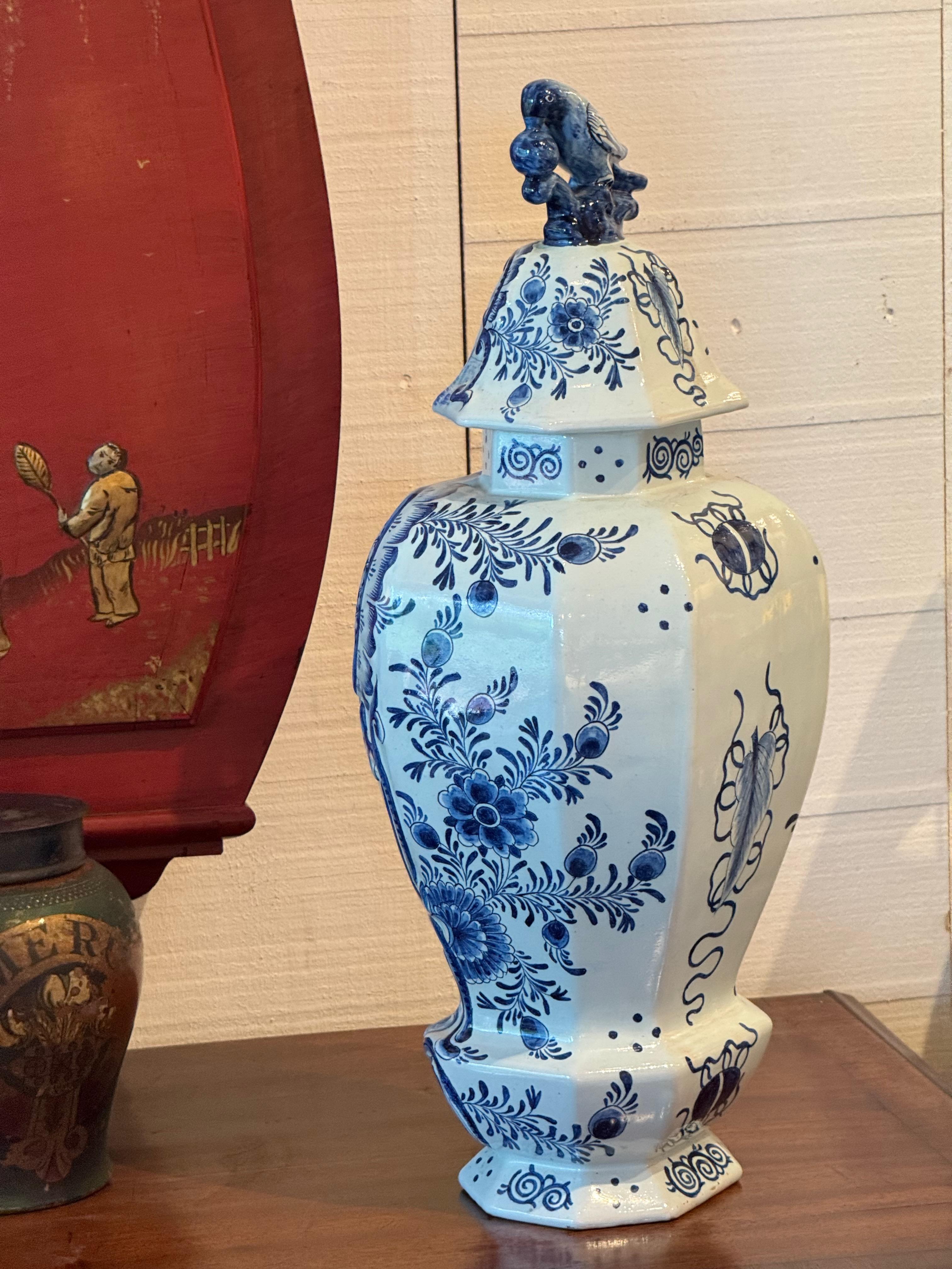Vintage Delft Urn With Figural Scene and Bird Finial For Sale 3