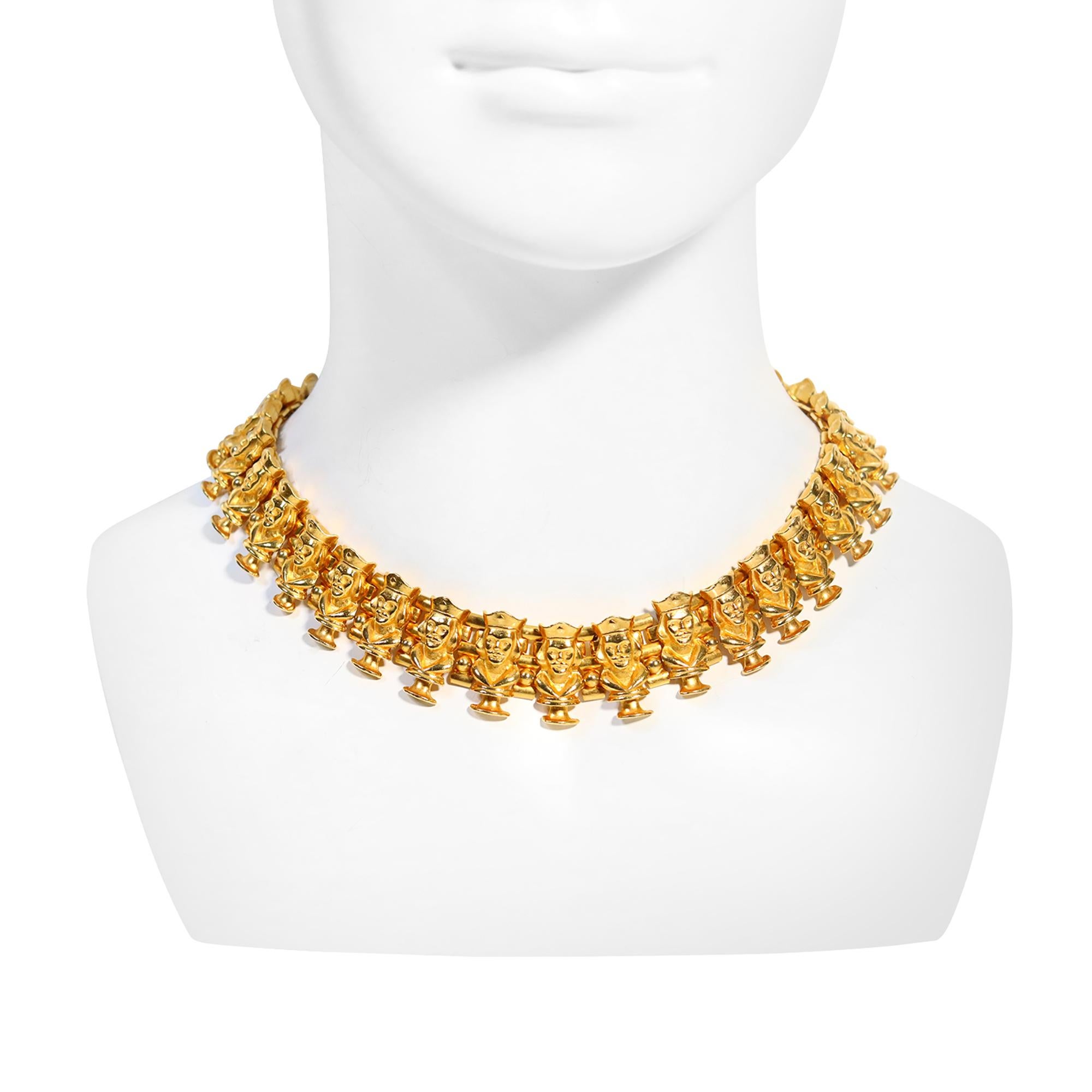 Collana vintage deLillo Kings Men in oro.  Sembra essere Tutti gli uomini del re su una collana A Link. 16,25