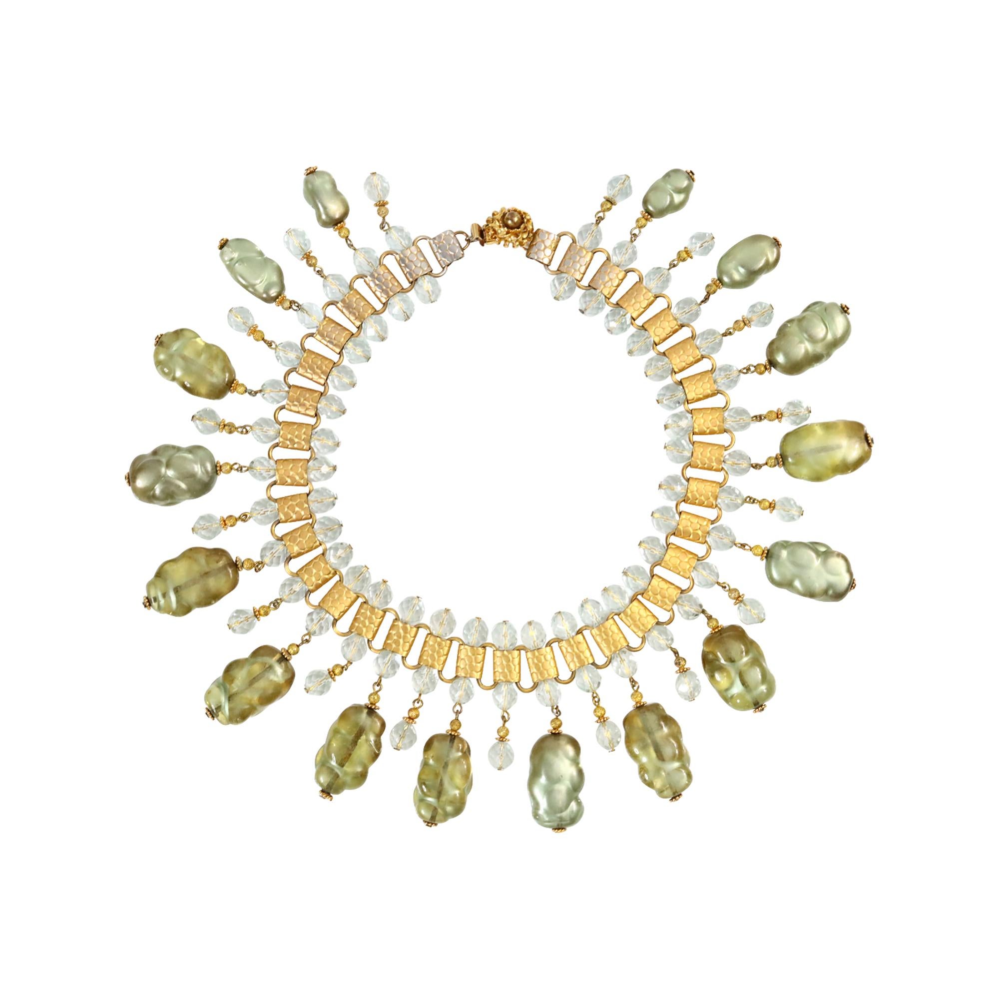 Collier Vintage deLillo en tons dorés avec perles enchevêtrées vertes, circa 1970 en vente 3