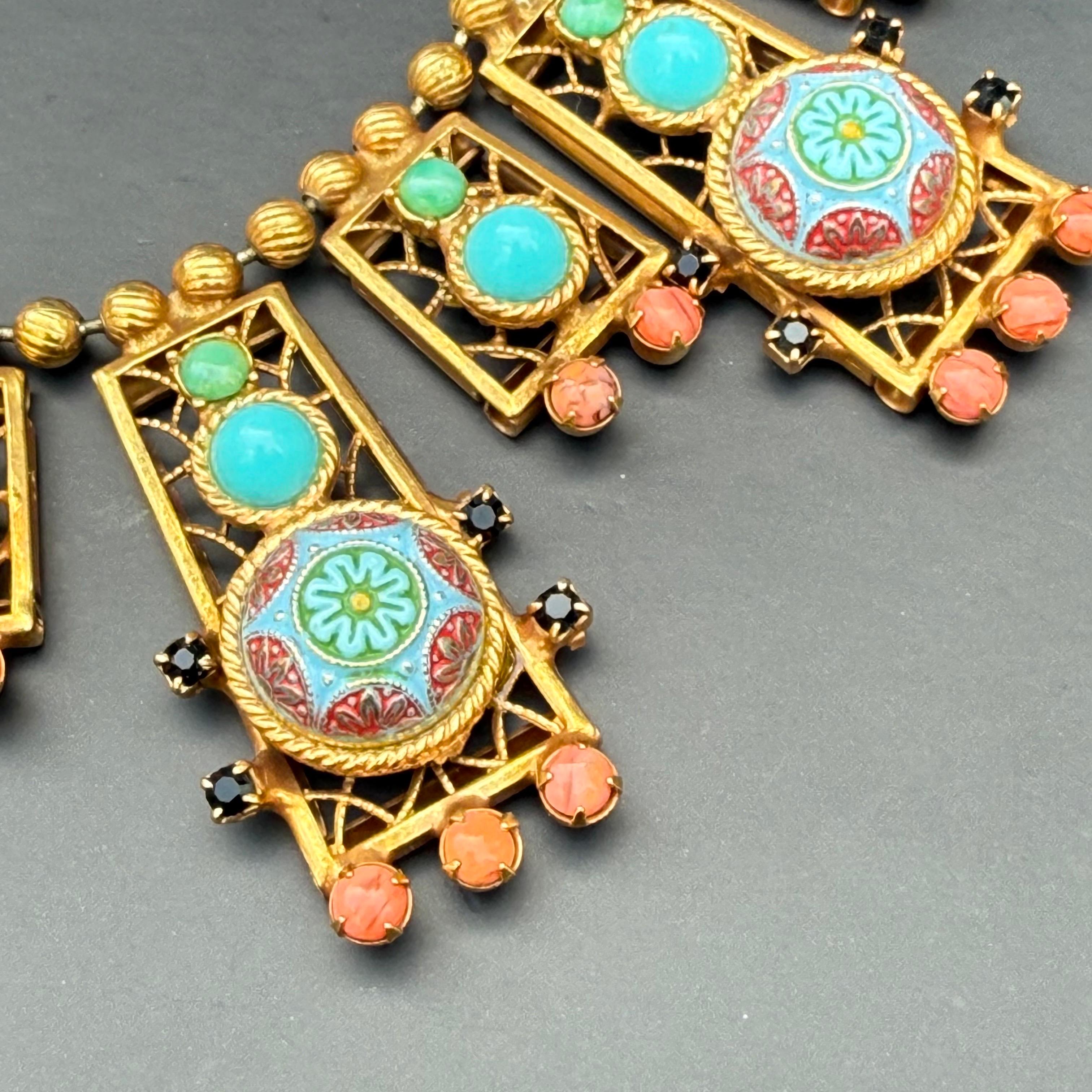 Collana vintage con pettorina in stile egiziano di Delizza & Elster (D & A Style) in vendita 4