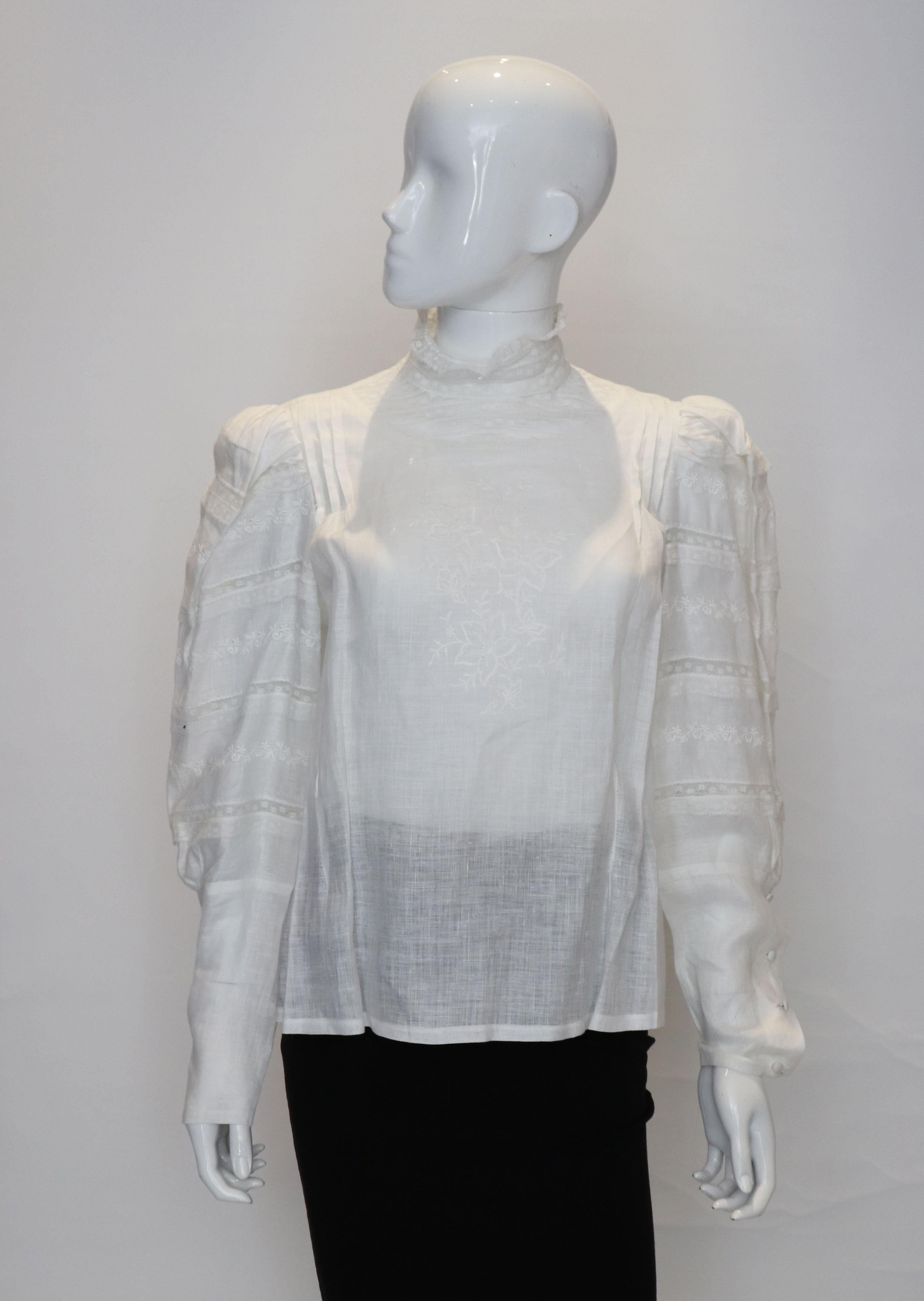 Gray Vintage Della Porta Linen and Lace Blouse