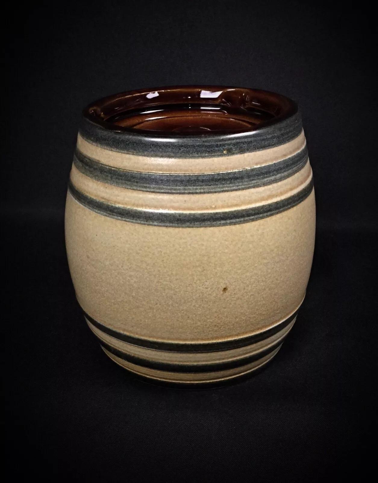 20th Century Vintage Denby Stoneware Pot – Made in England - 2Y315 For Sale