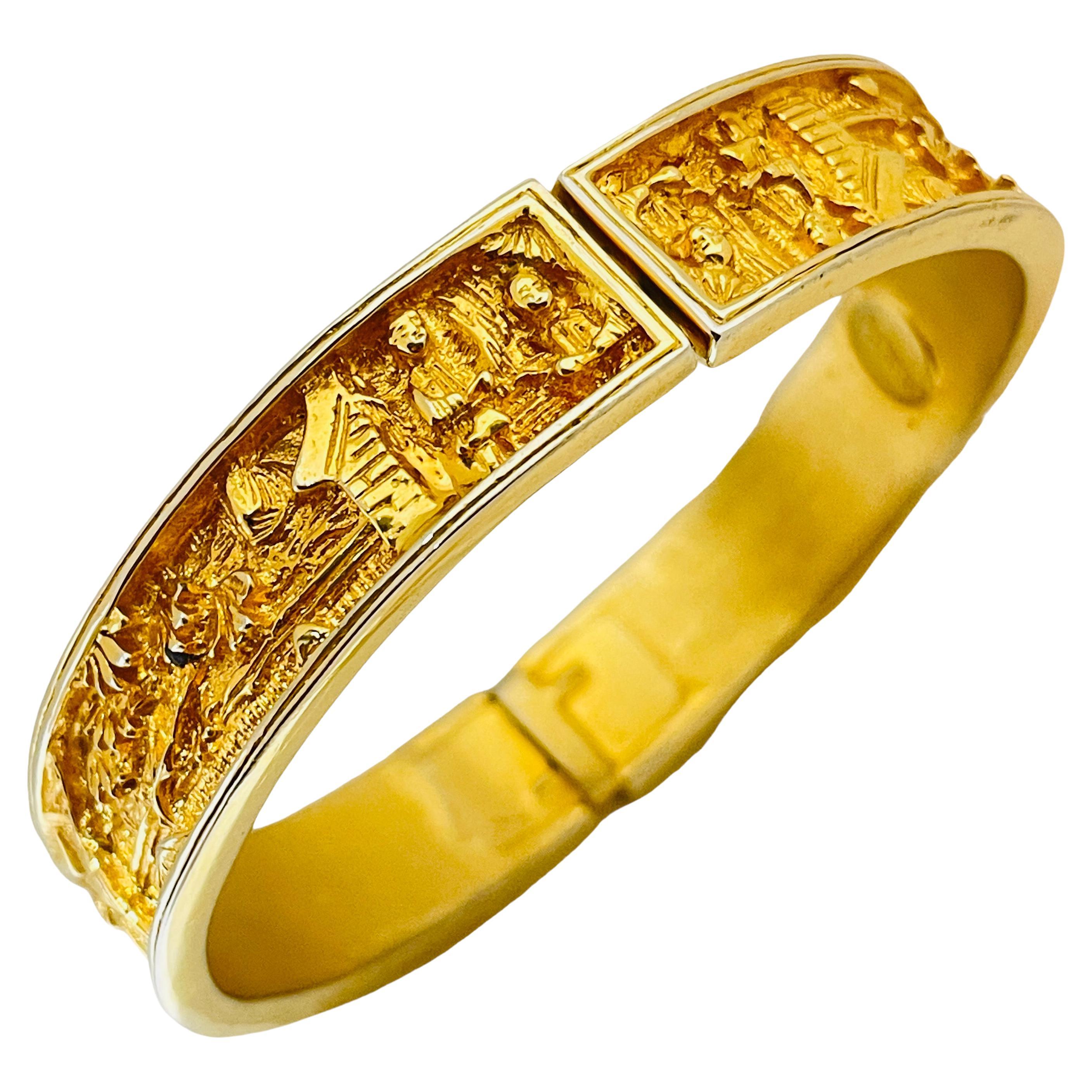 Vintage DENICOLA gold tone clamper bangle designer bracelet For Sale