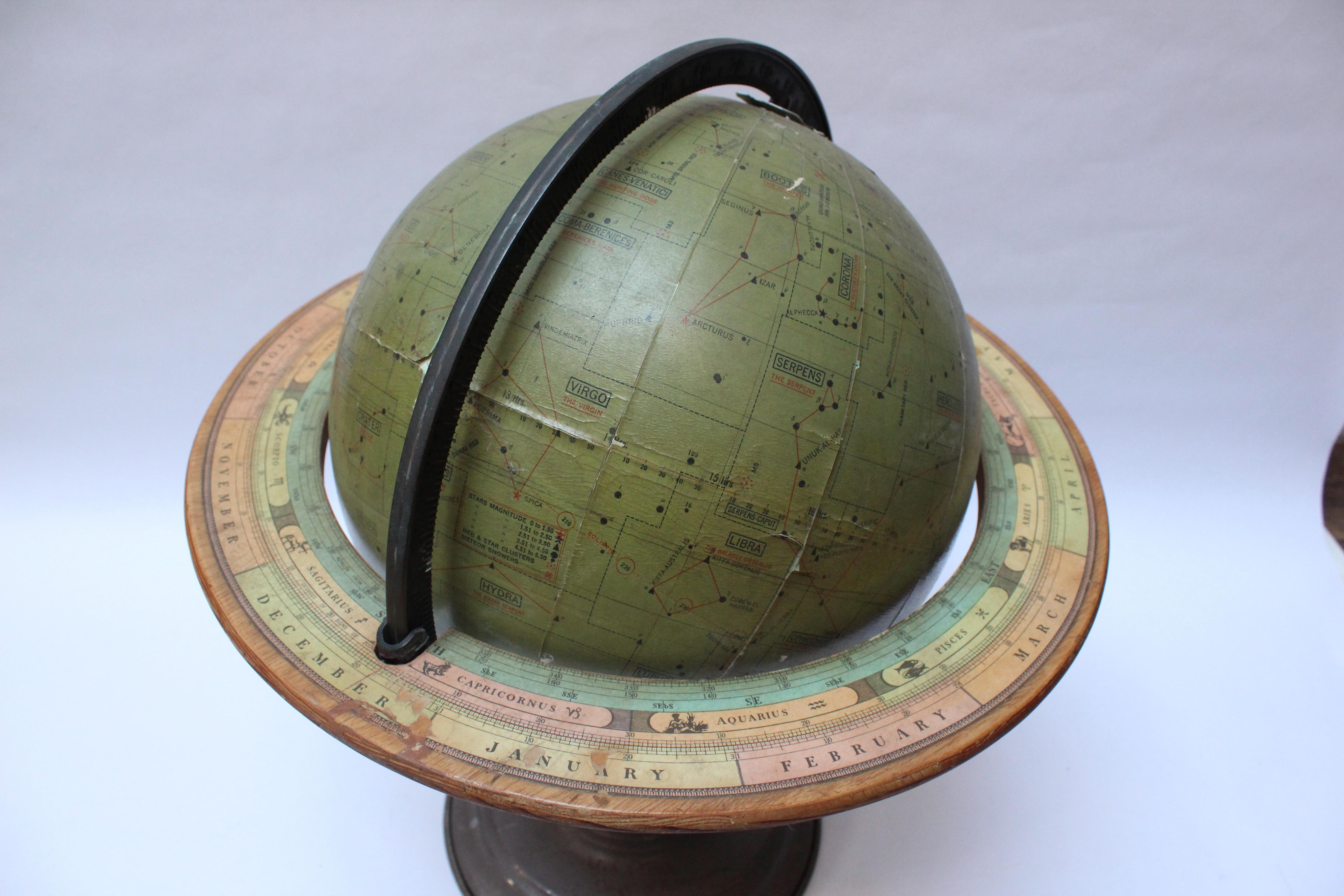 Dennoyer-Geppert Celestial Globe, Celestial Globe im Zustand „Starke Gebrauchsspuren“ im Angebot in Brooklyn, NY