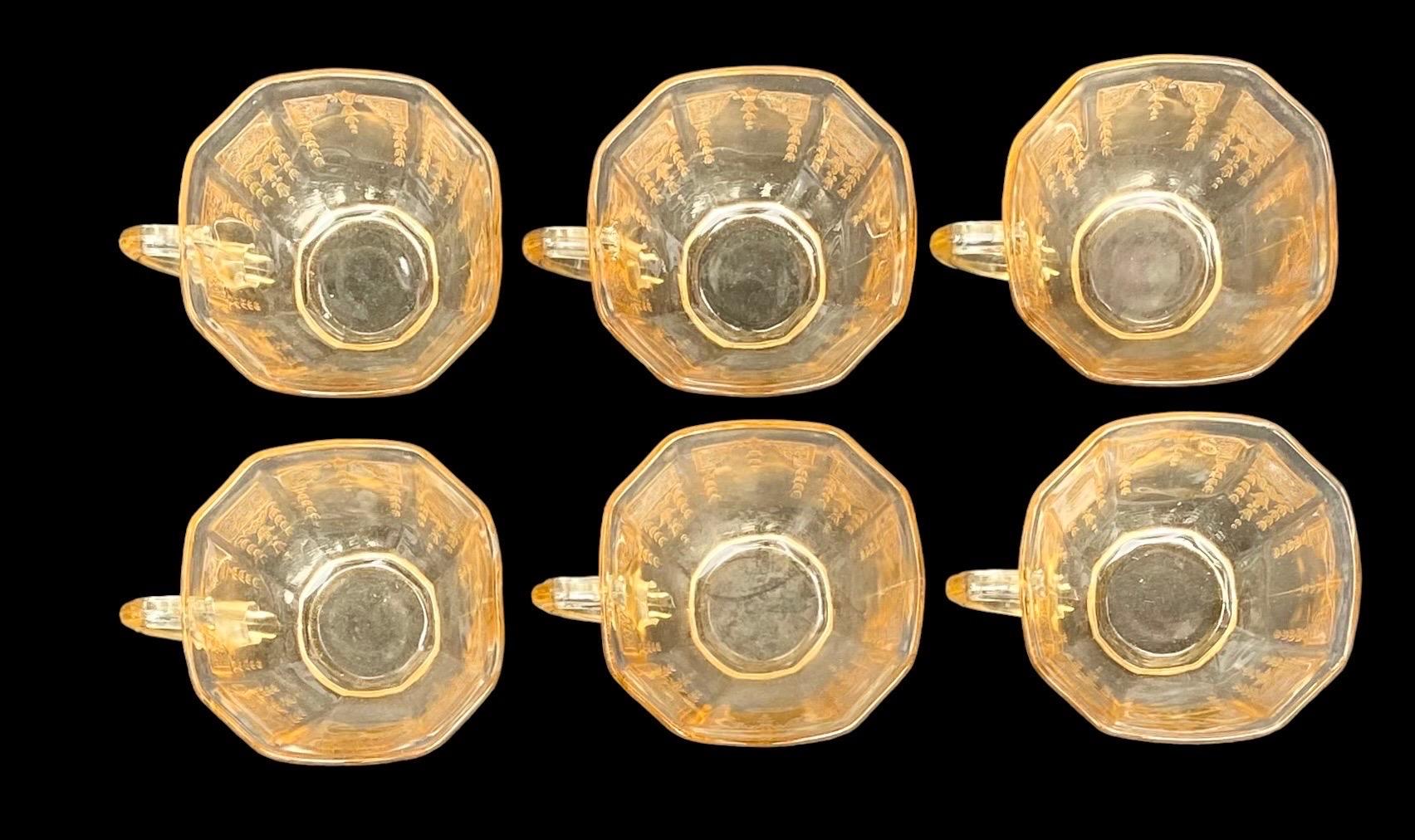 Embossé Vintage Depression Glass Set of Six Anchor Hocking Topaz Princess Cups en vente