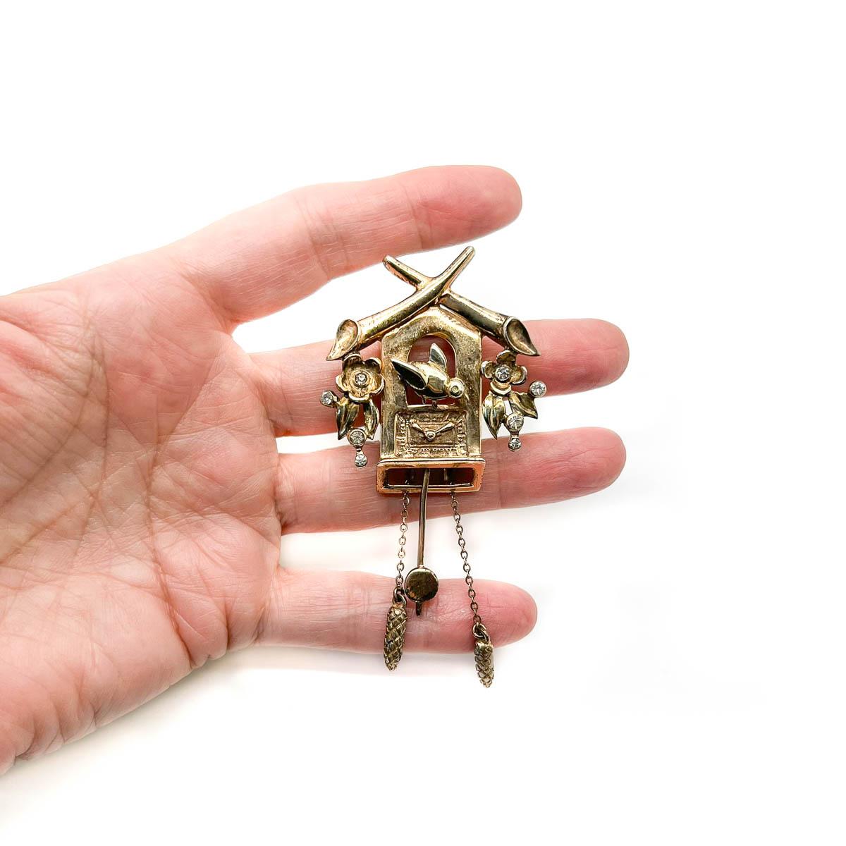 Vintage DeRosa Sterling Cuckoo Clock Brooch 1940s In Good Condition For Sale In Wilmslow, GB