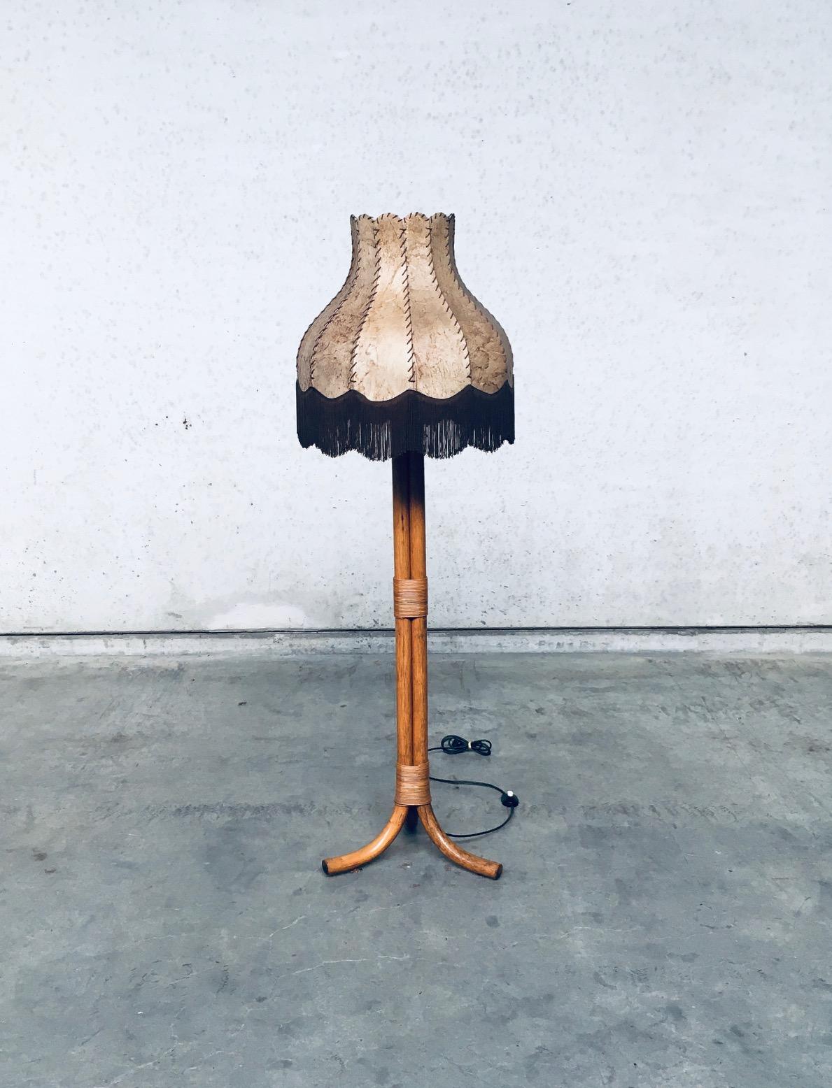 Mid-Century Modern Vintage Design Bamboo Floor Lamp, 1970's, Italy For Sale