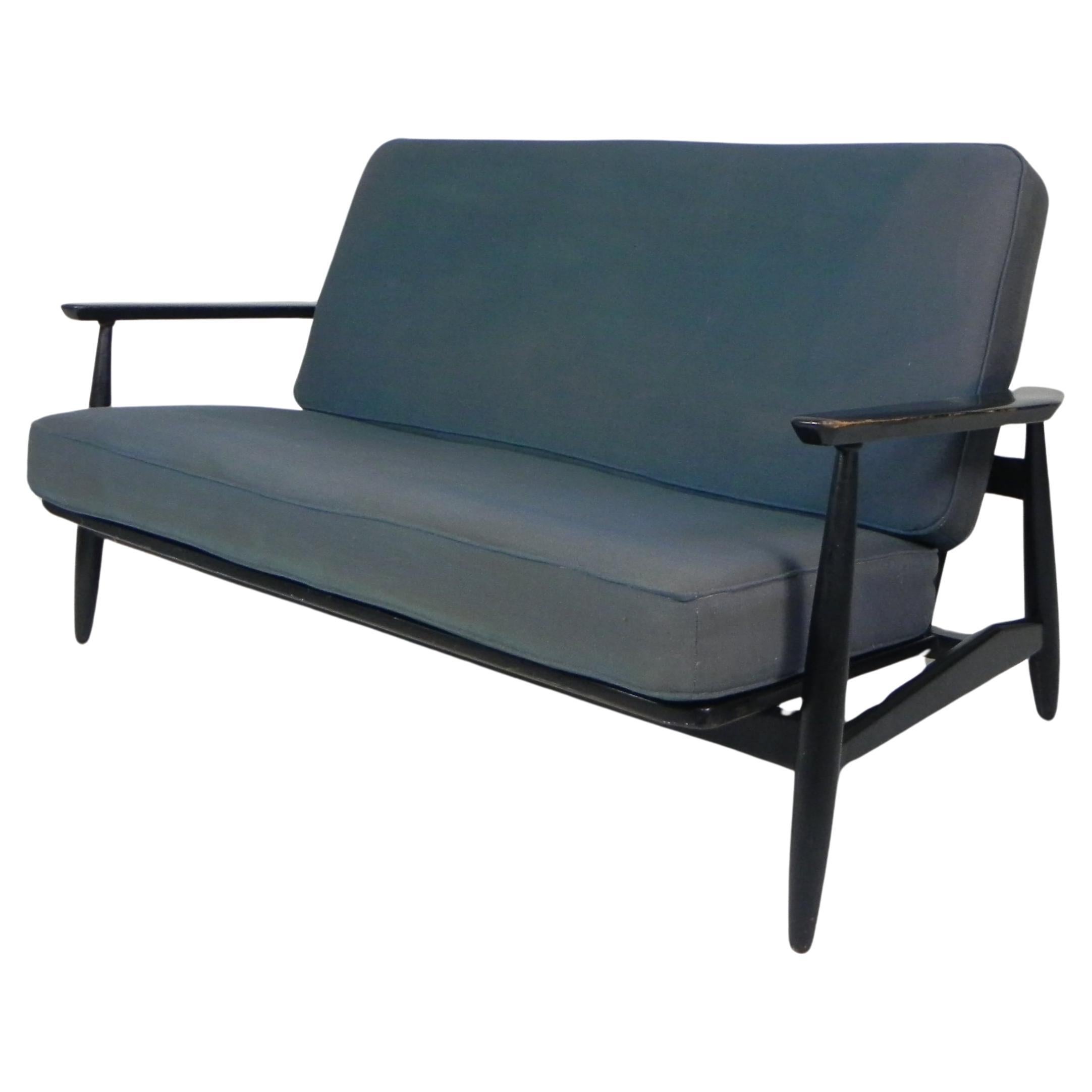Vintage design bench from the 1960s in the style of Viko Baumritter For Sale