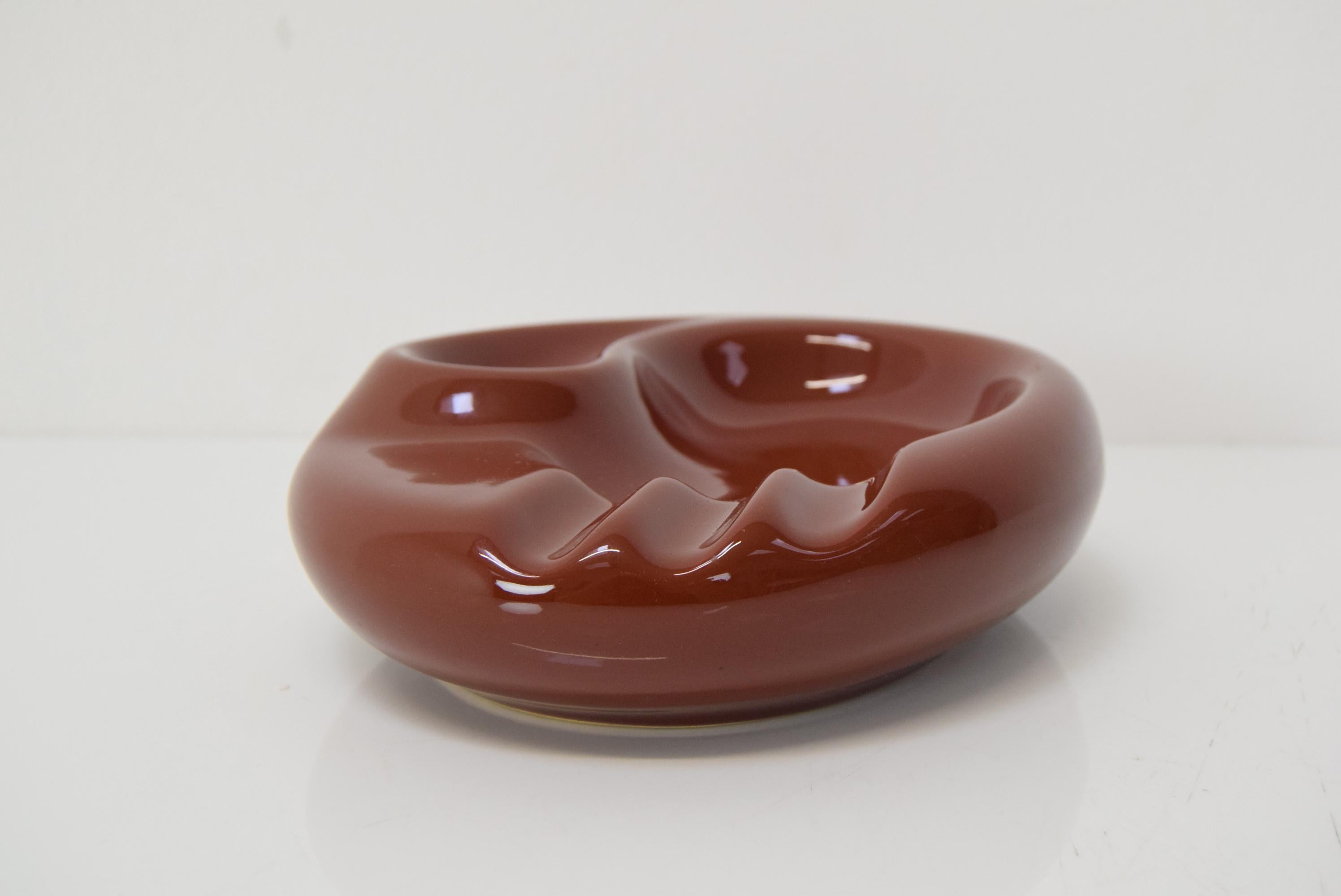 Ceco Posacenere in ceramica dal design vintage, anni '60. in vendita