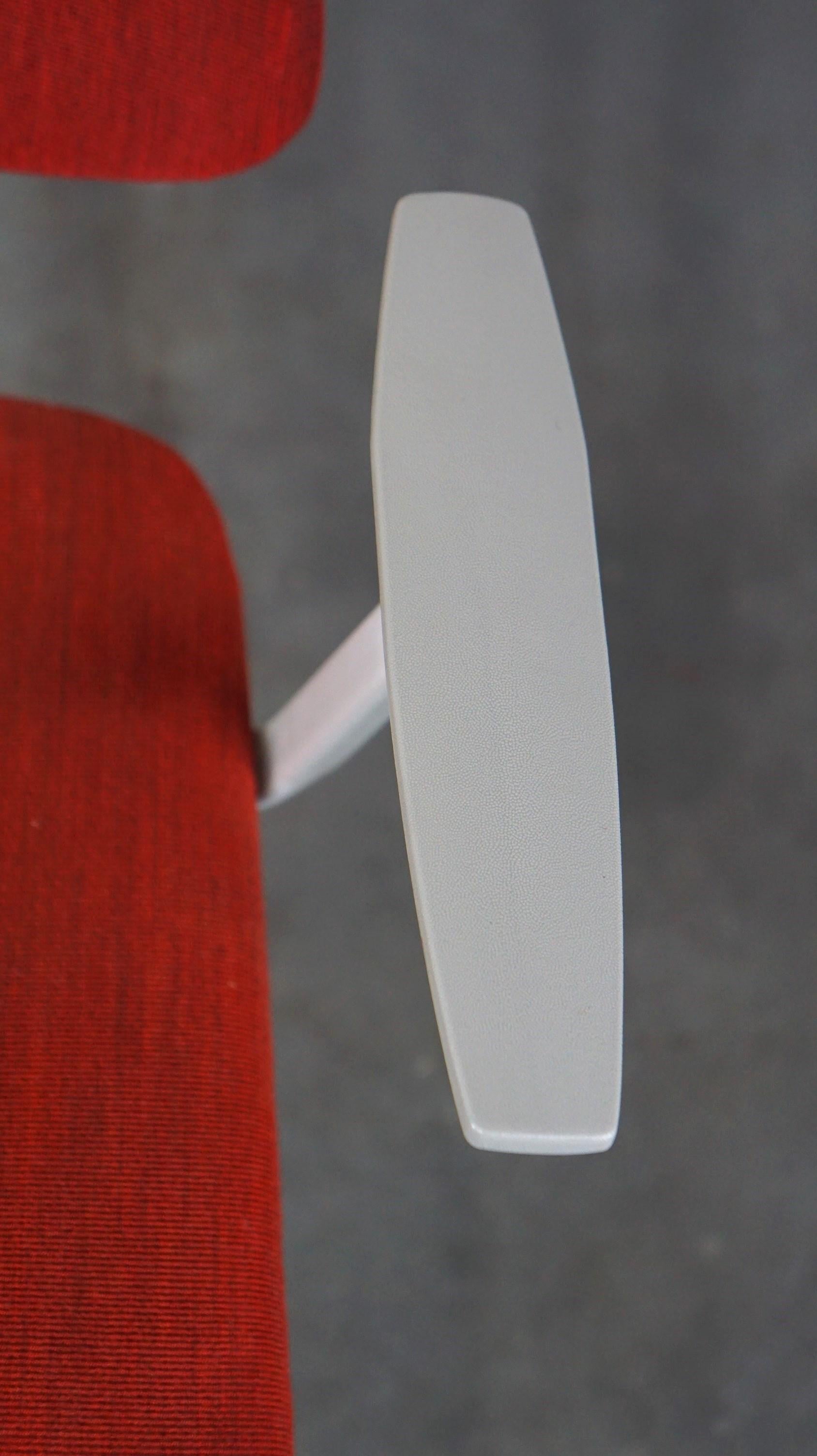 Metallo Sedia di design vintage di Friso Kramer per Ahrend de Cirkel della fine degli anni '60 in vendita