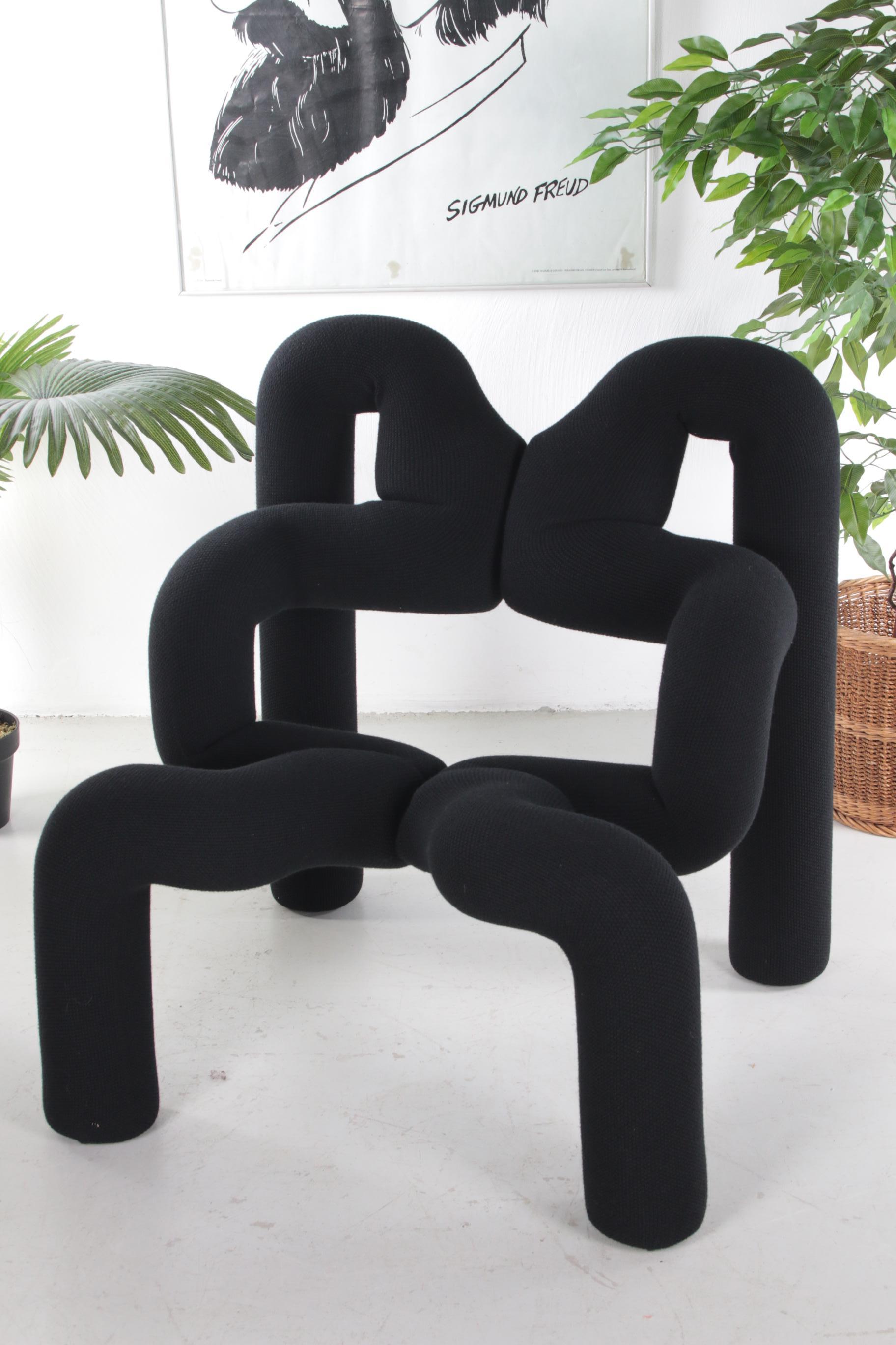 Vintage design chair Terje Ekstrøm Ekstrem lounge armchair Stokke Varier


This special funky lounge chair comes all the way from Norway, and is better known as the Ekstrem Chair. It is an abstract, cool and sleek design by Terje Ekstrom for