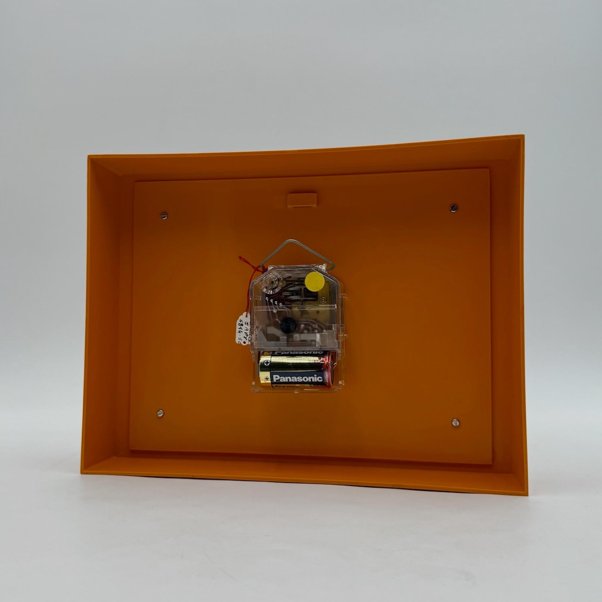 French Vintage Design Clock with Mustard & Brown Hues by Japy, New Old Stock 1970s in vendita