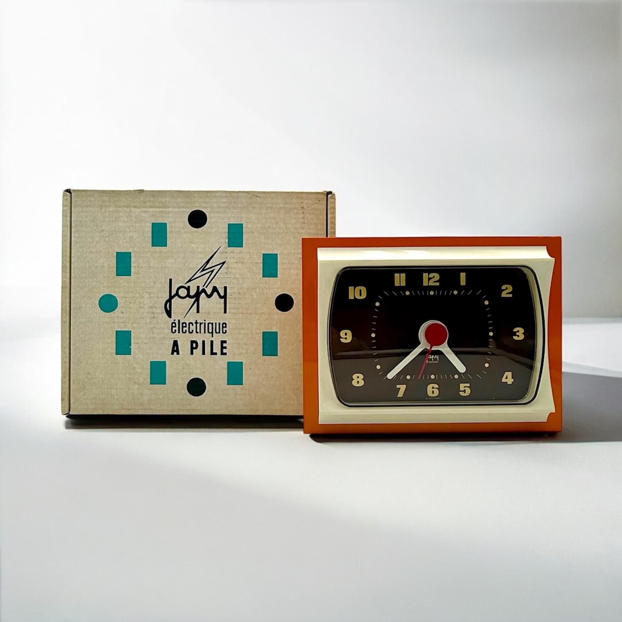 Vintage Design Clock with Mustard & Brown Hues by Japy, New Old Stock 1970s in vendita 2